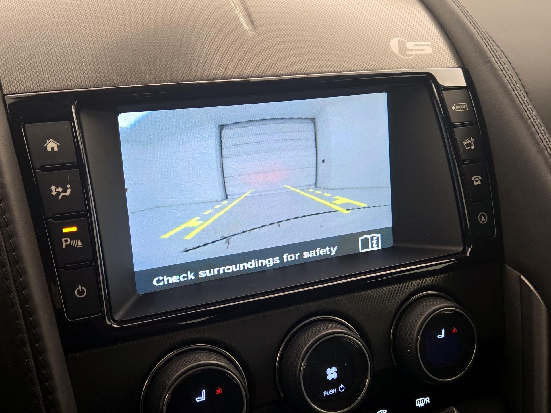 Thumbnail: 2016 Jaguar F-Type - 15