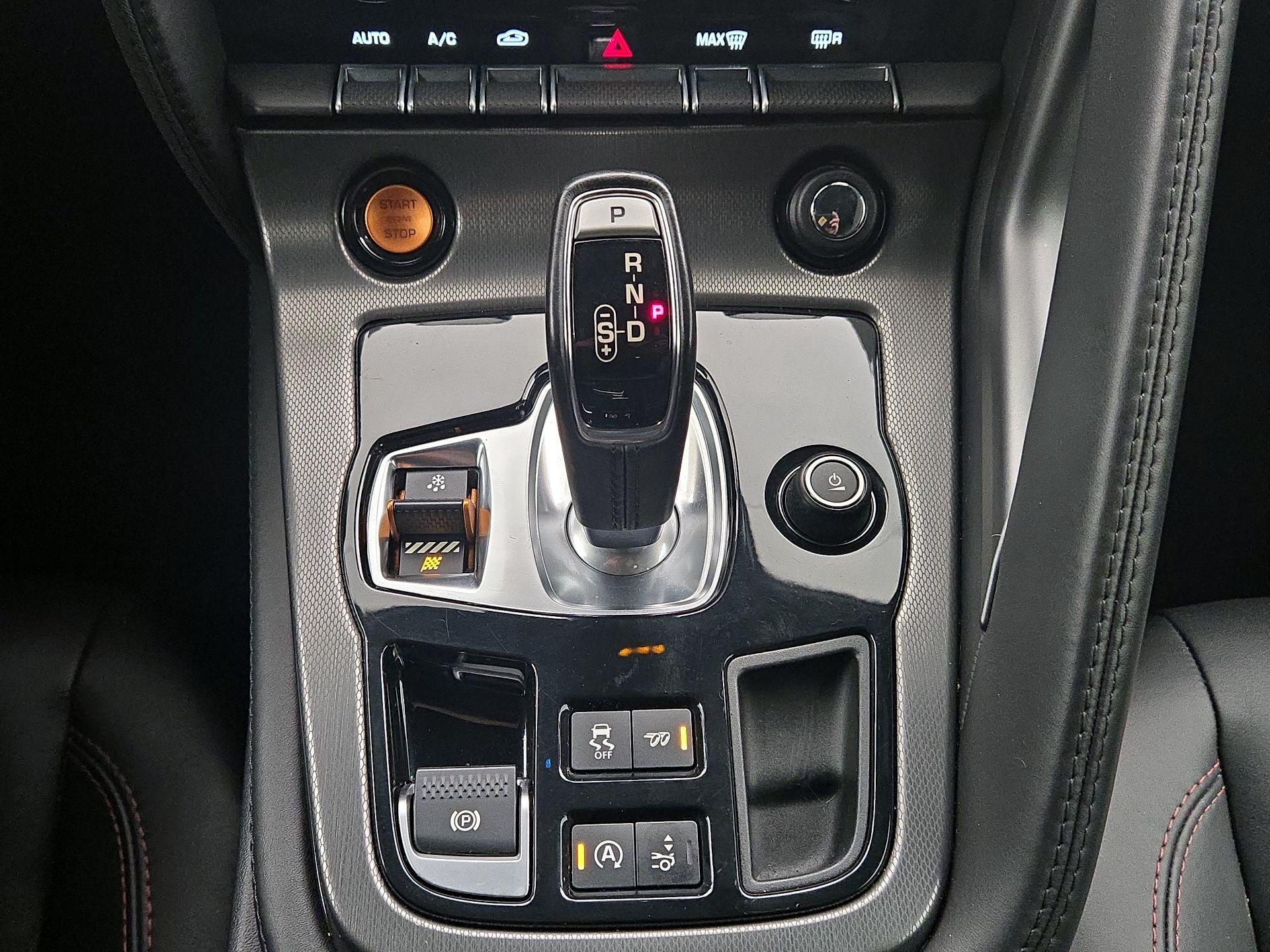 Thumbnail: 2016 Jaguar F-Type - 18