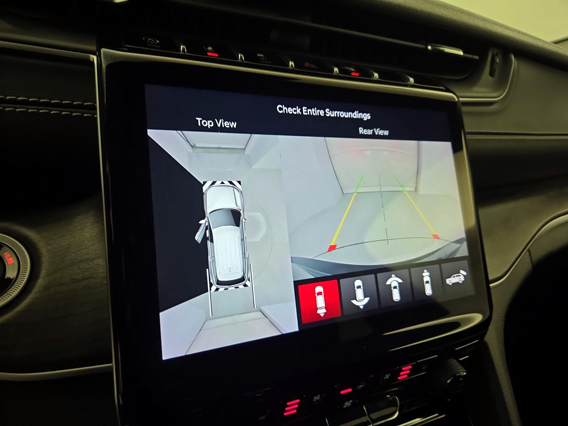 Thumbnail: 2023 Jeep Grand Cherokee - 15