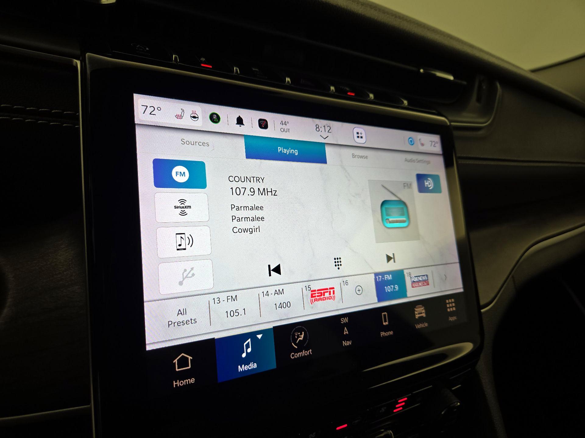 Thumbnail: 2023 Jeep Grand Cherokee - 16