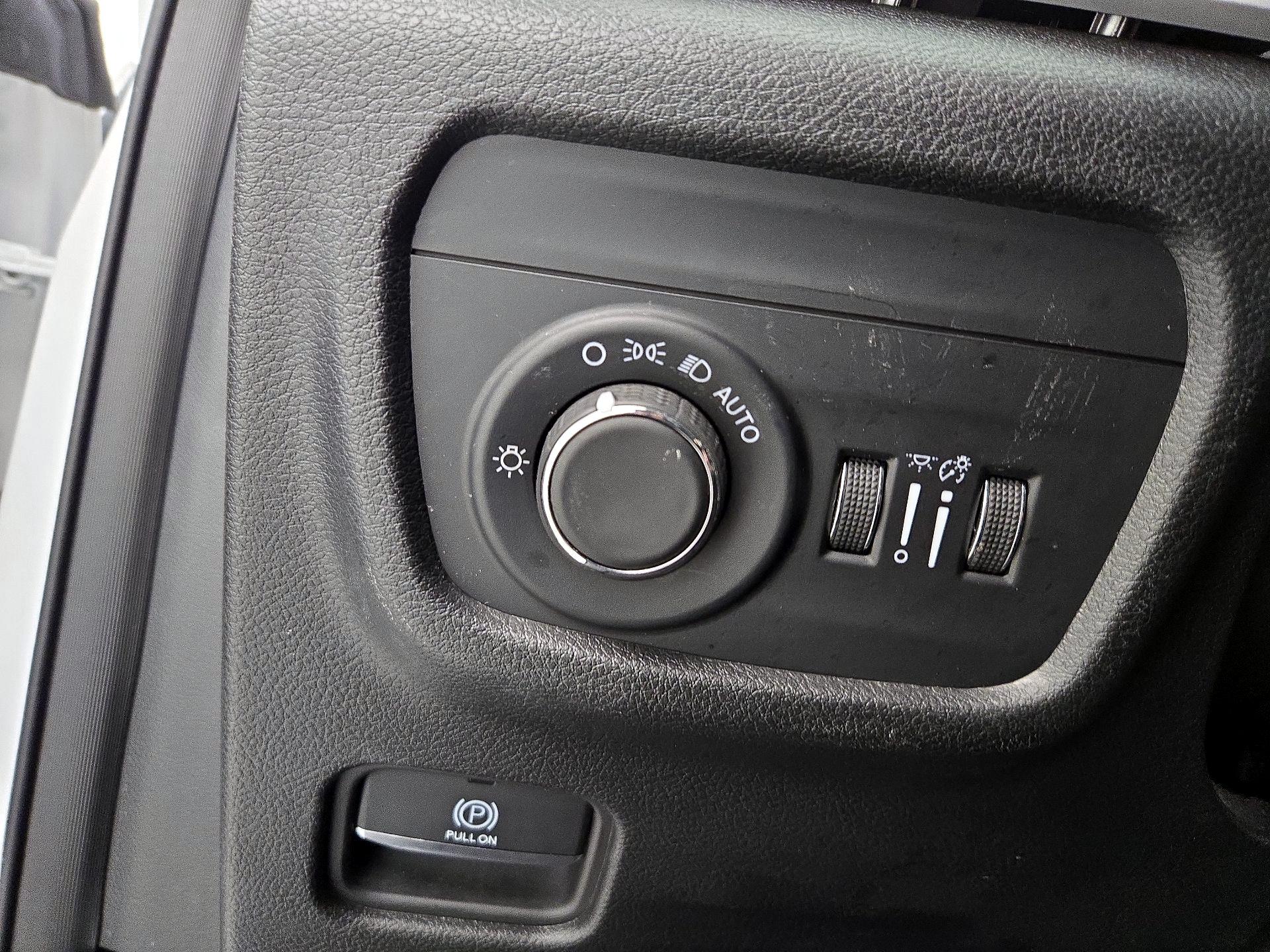 Thumbnail: 2023 Jeep Grand Cherokee - 13