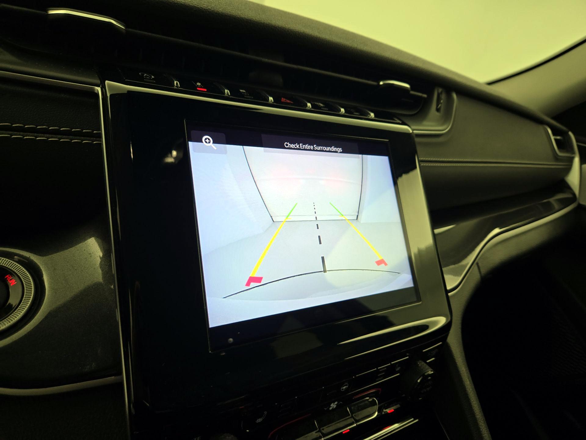 Thumbnail: 2023 Jeep Grand Cherokee - 14