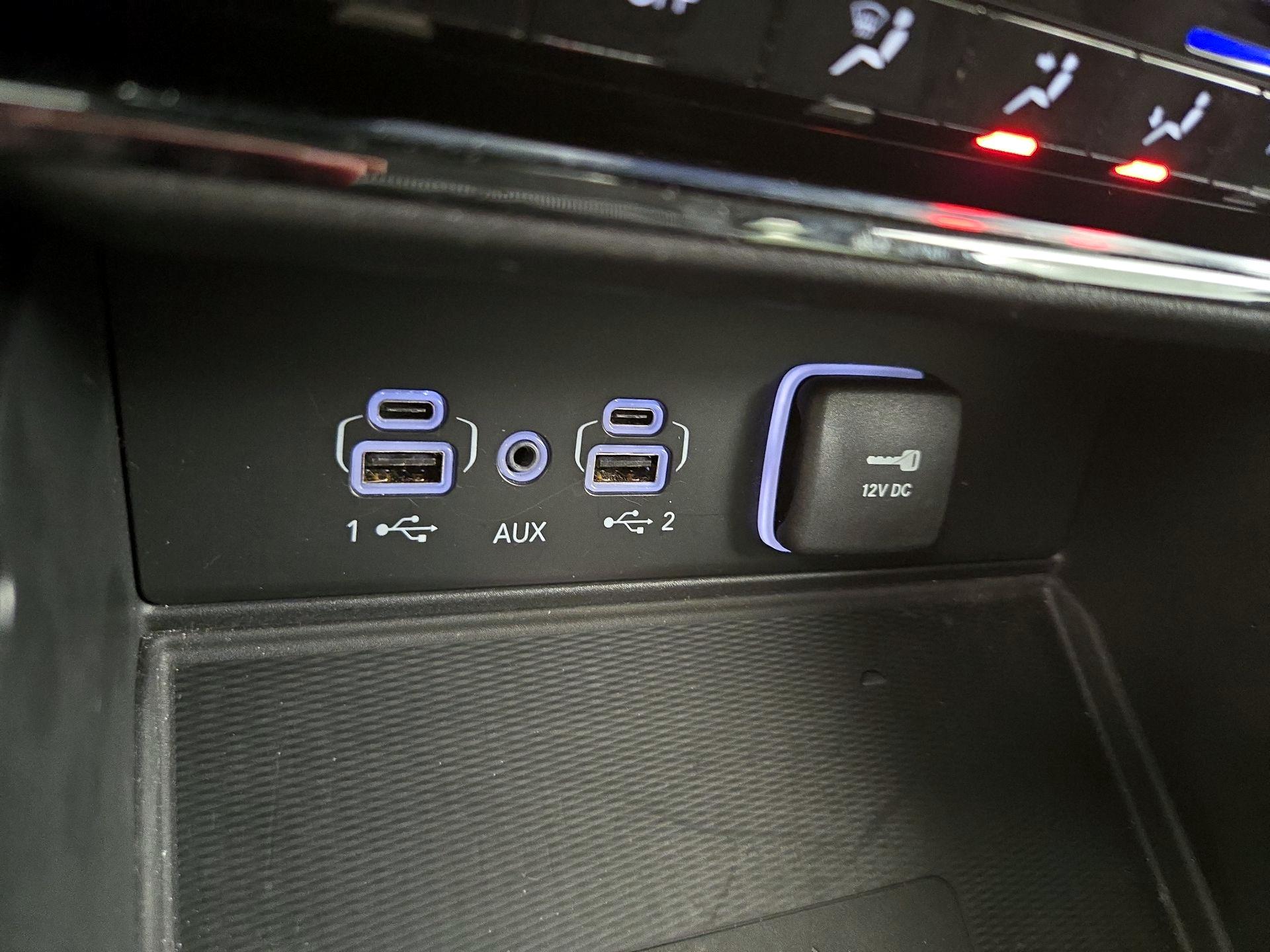 Thumbnail: 2023 Jeep Grand Cherokee - 18