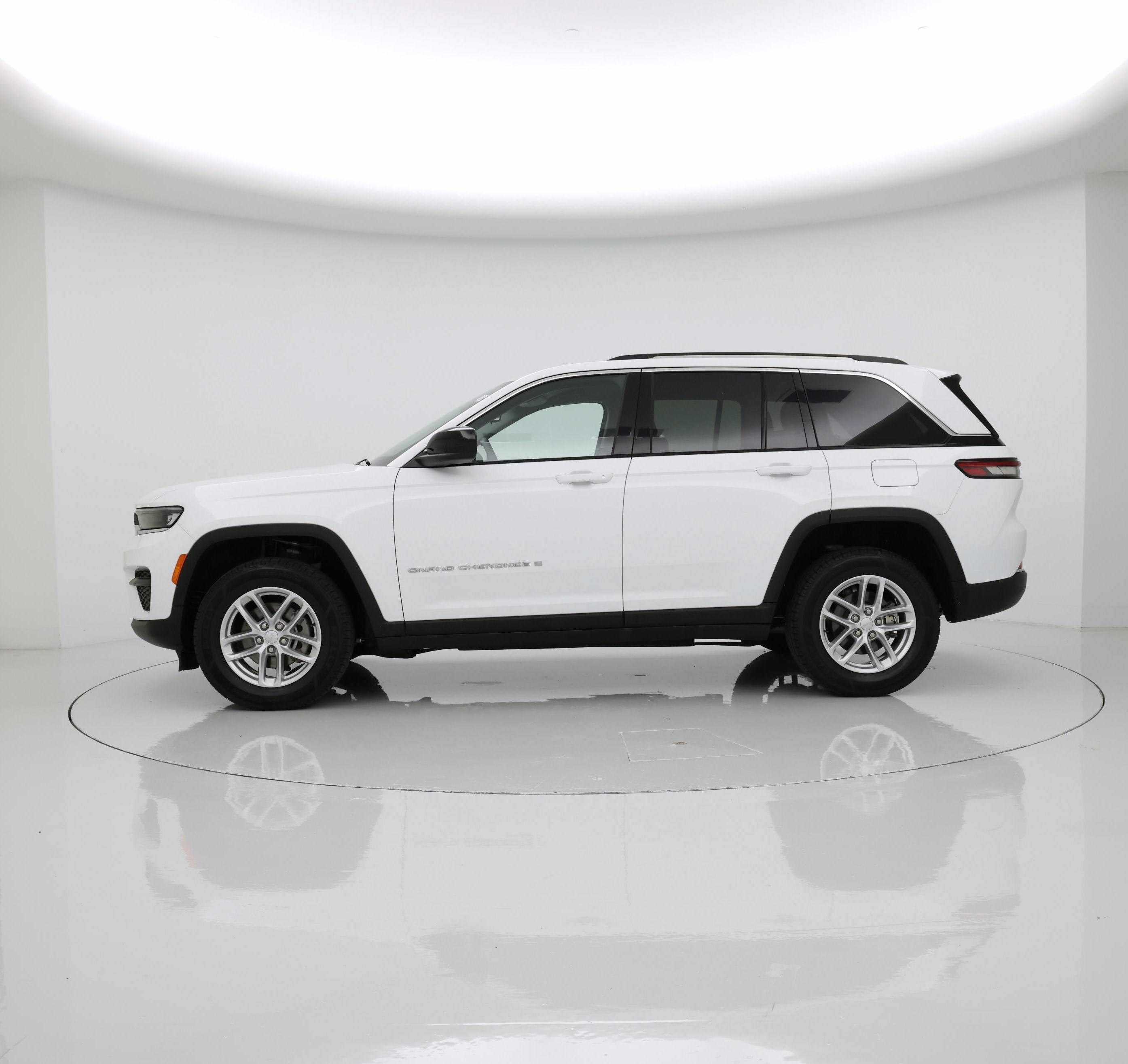 Thumbnail: 2023 Jeep Grand Cherokee - 3