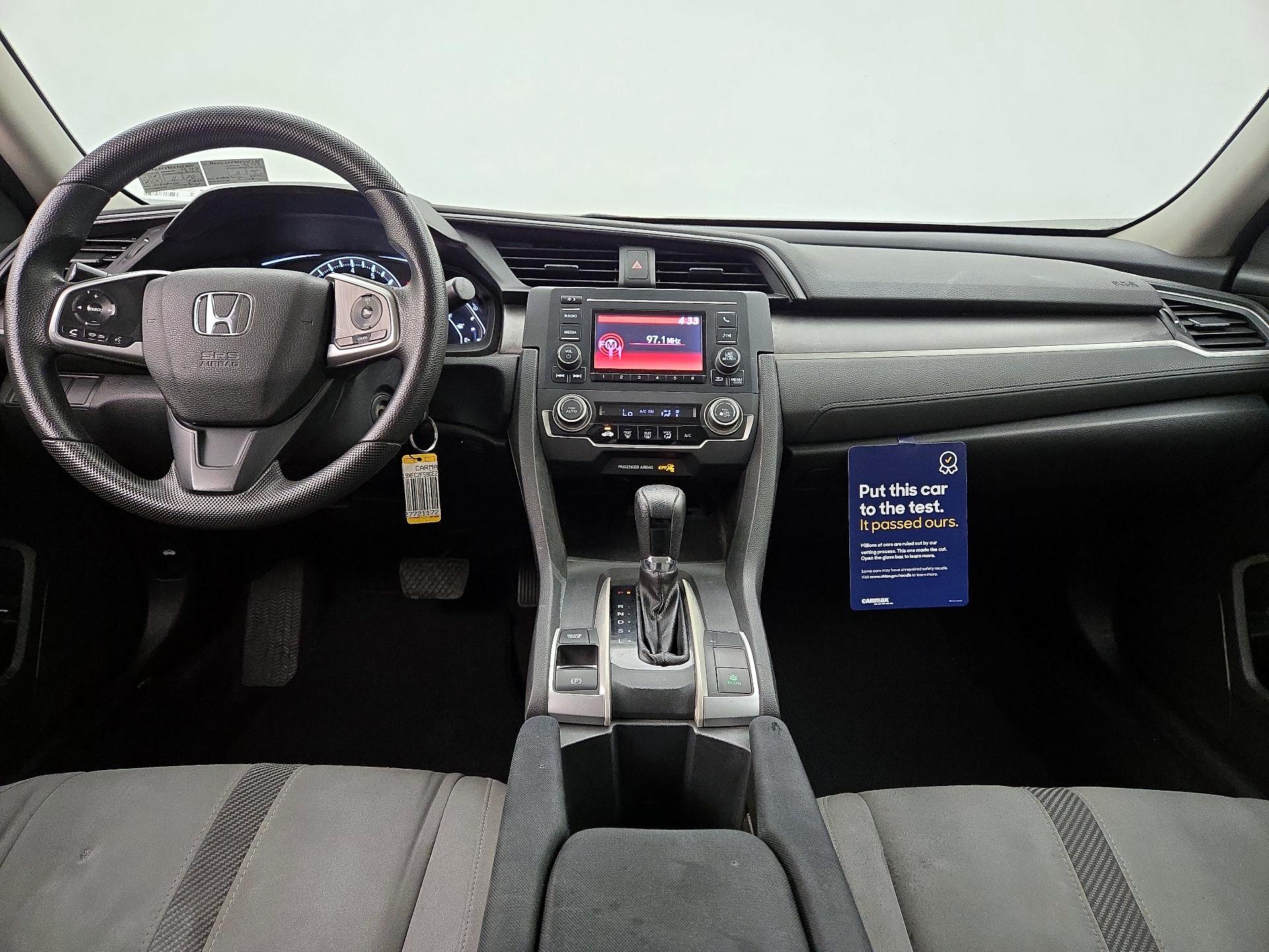 Thumbnail: 2016 Honda Civic - 9