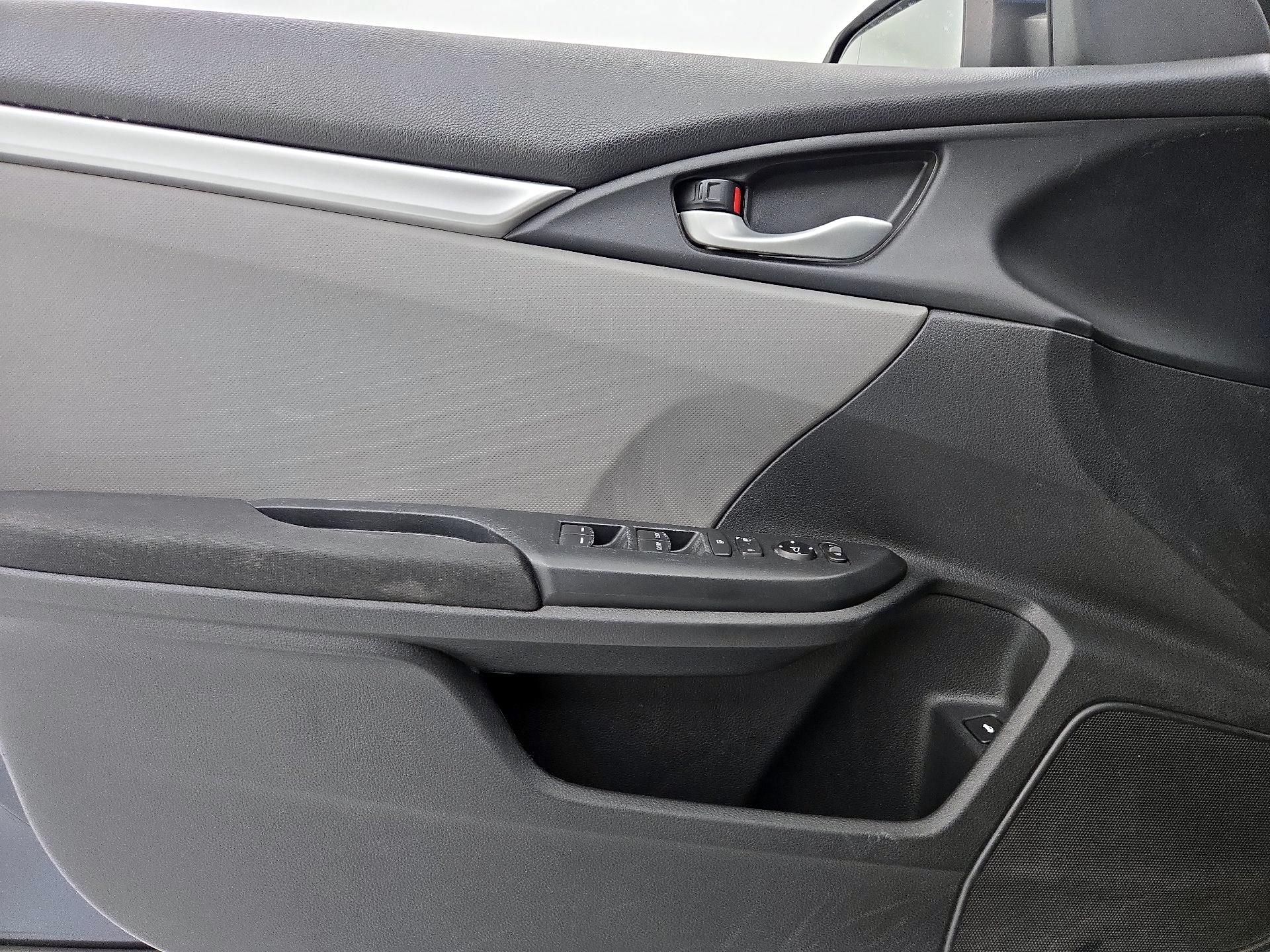 Thumbnail: 2016 Honda Civic - 12