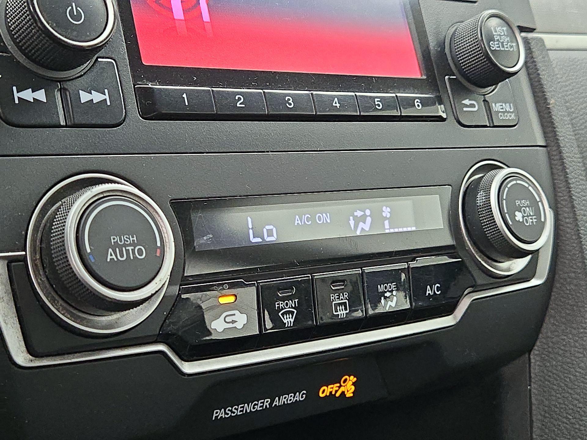 Thumbnail: 2016 Honda Civic - 15