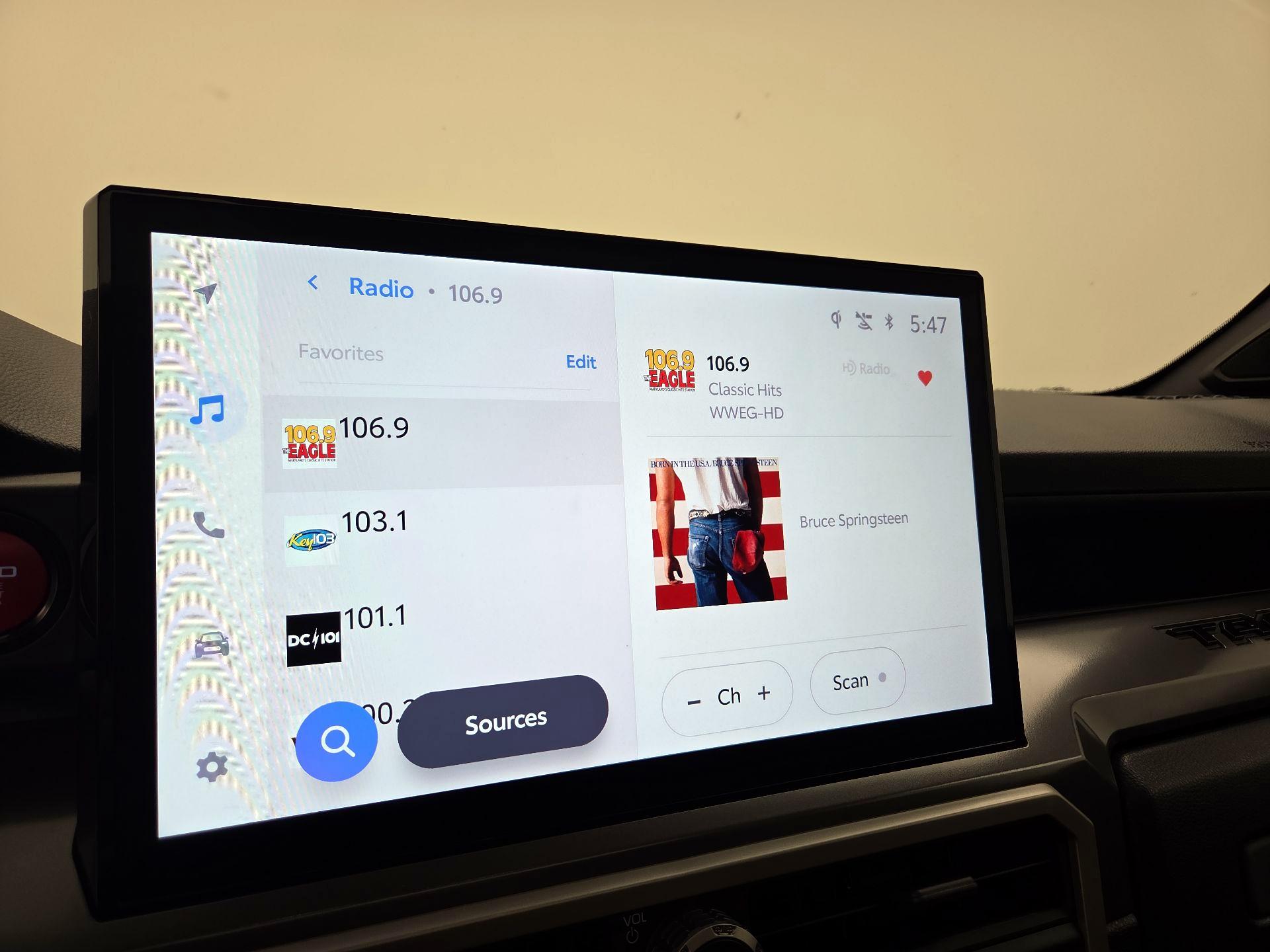 Thumbnail: 2024 Toyota Tacoma - 15