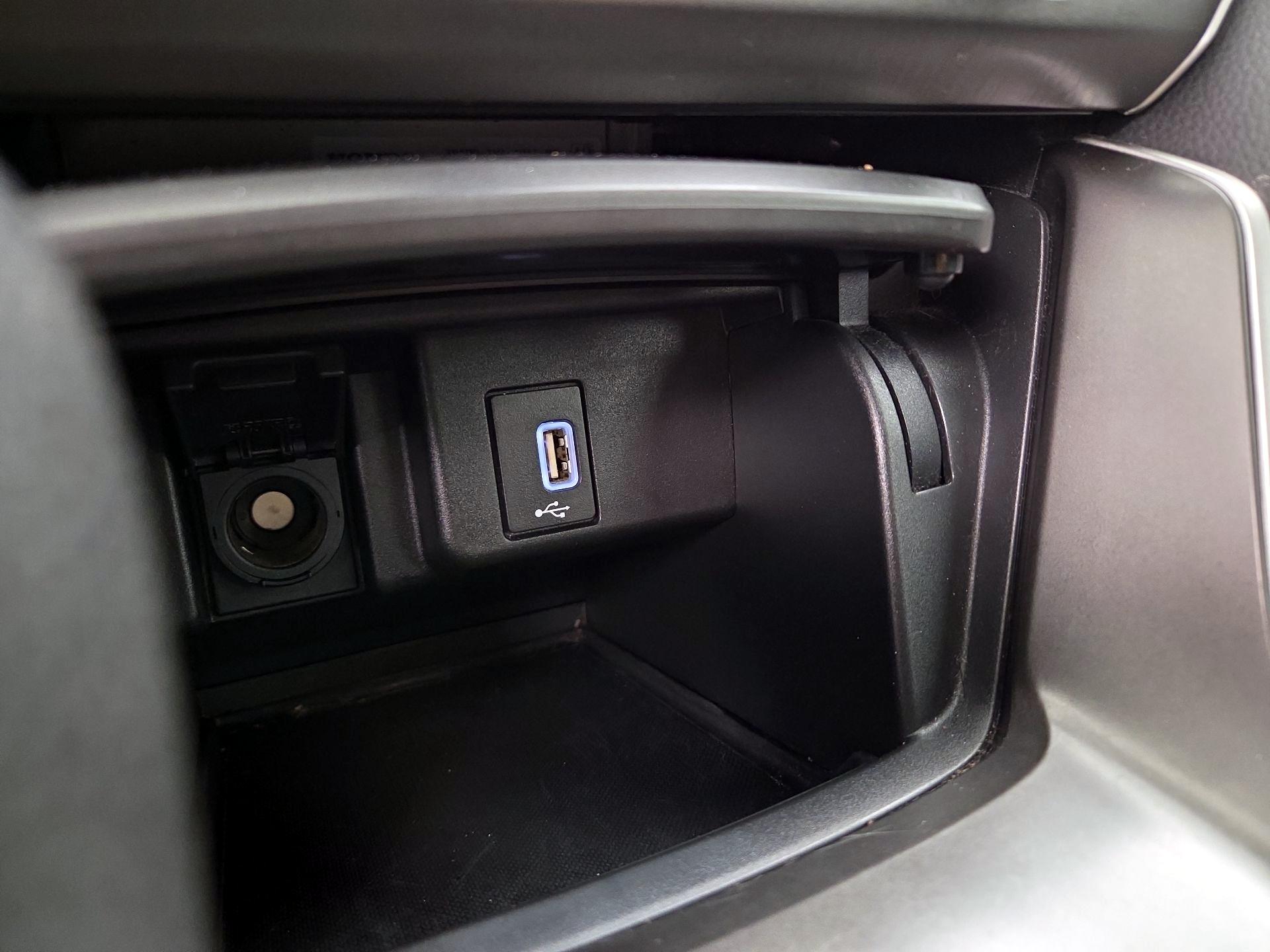 Thumbnail: 2018 Honda Accord - 18