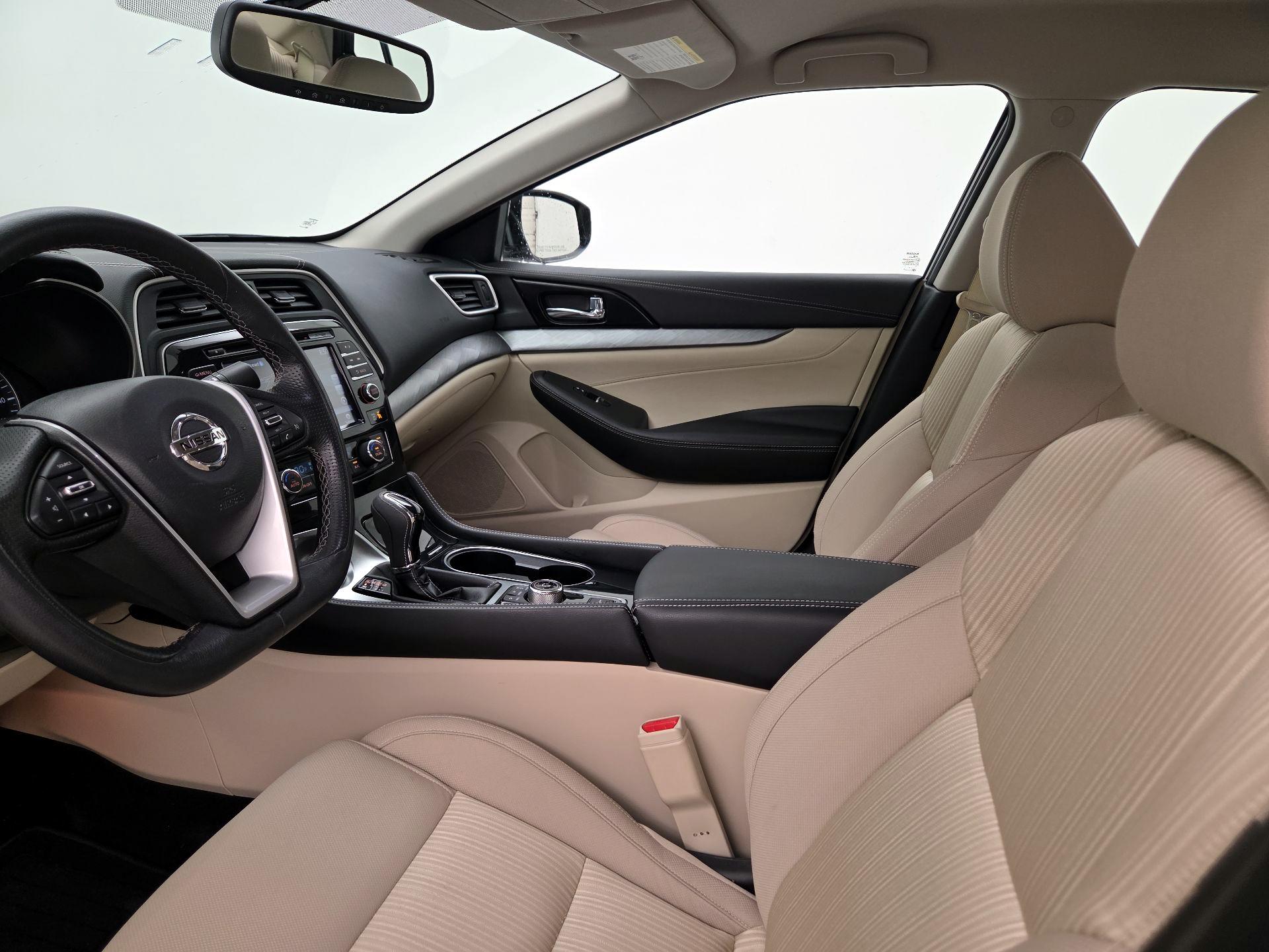 Thumbnail: 2016 Nissan Maxima - 11