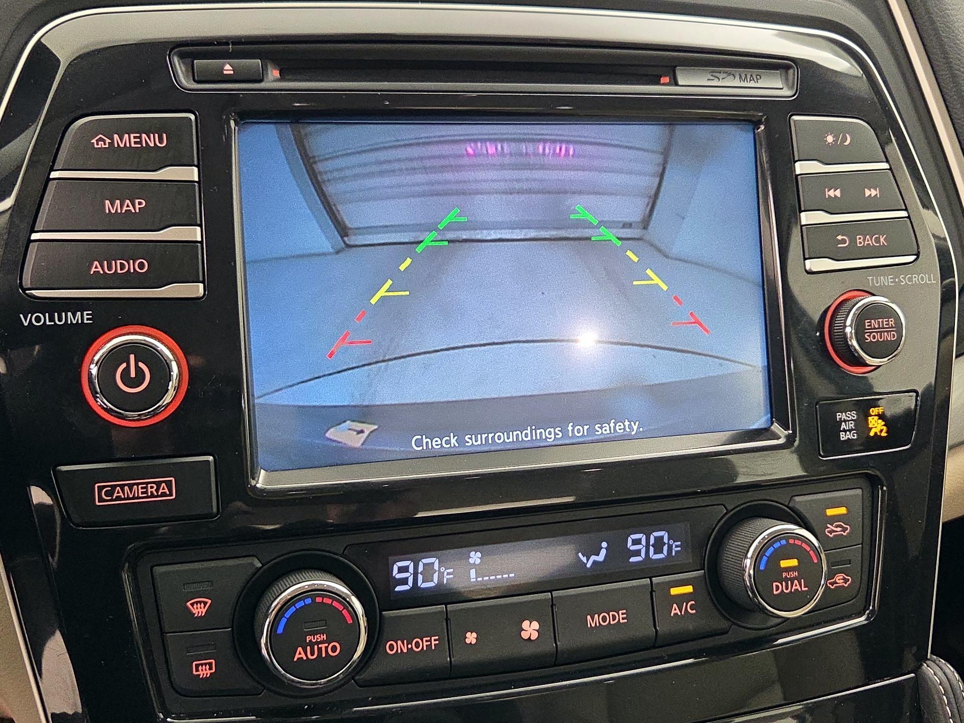 Thumbnail: 2016 Nissan Maxima - 15