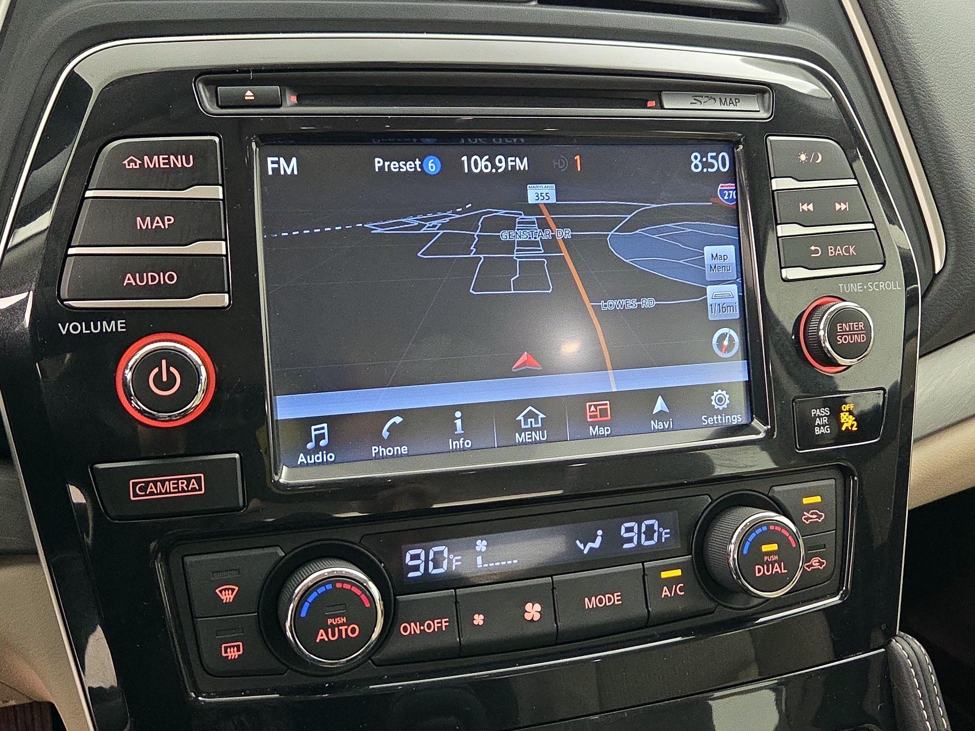 Thumbnail: 2016 Nissan Maxima - 16