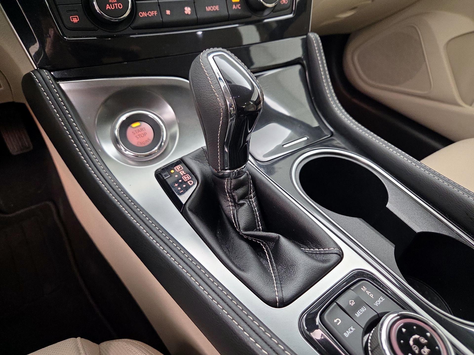 Thumbnail: 2016 Nissan Maxima - 18