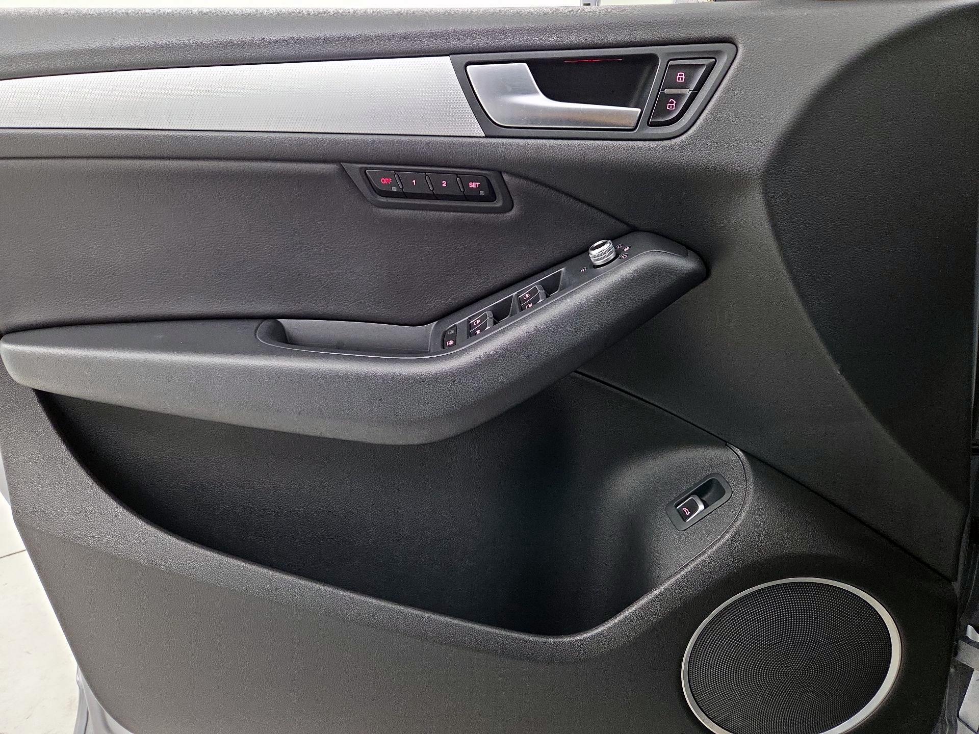 Thumbnail: 2017 Audi Q5 - 12