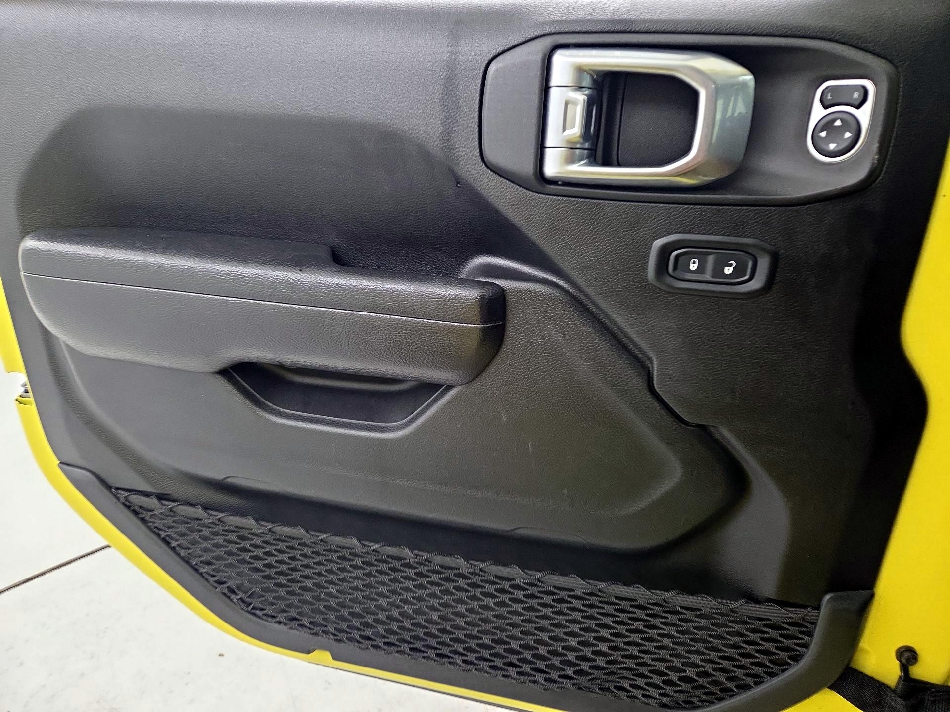 Thumbnail: 2022 Jeep Wrangler - 12