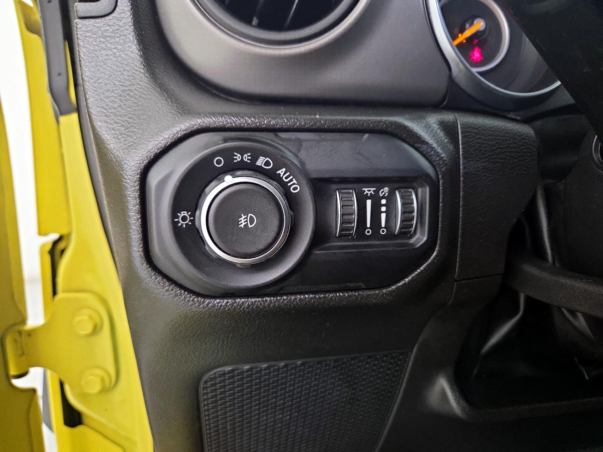 Thumbnail: 2022 Jeep Wrangler - 13