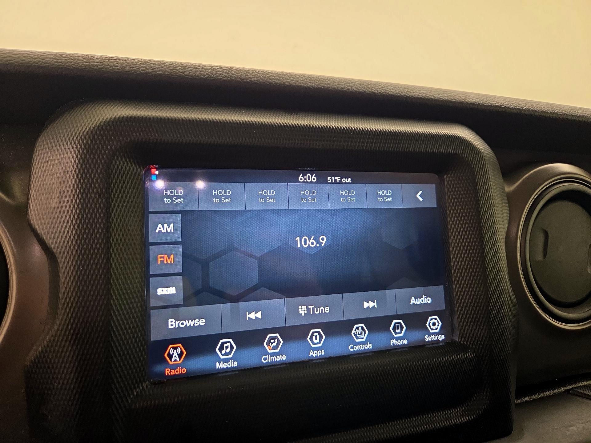 Thumbnail: 2022 Jeep Wrangler - 15