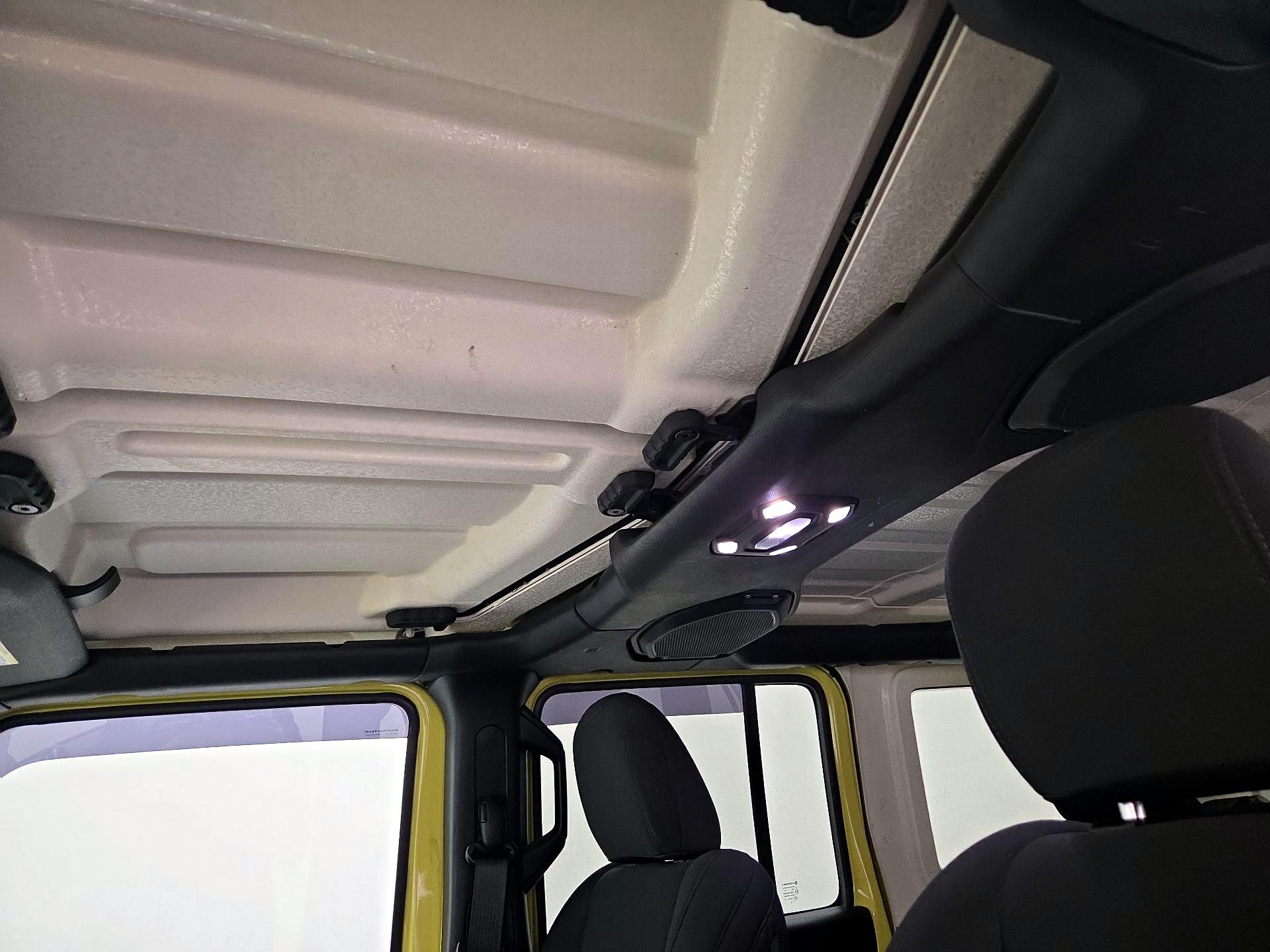 Thumbnail: 2022 Jeep Wrangler - 19