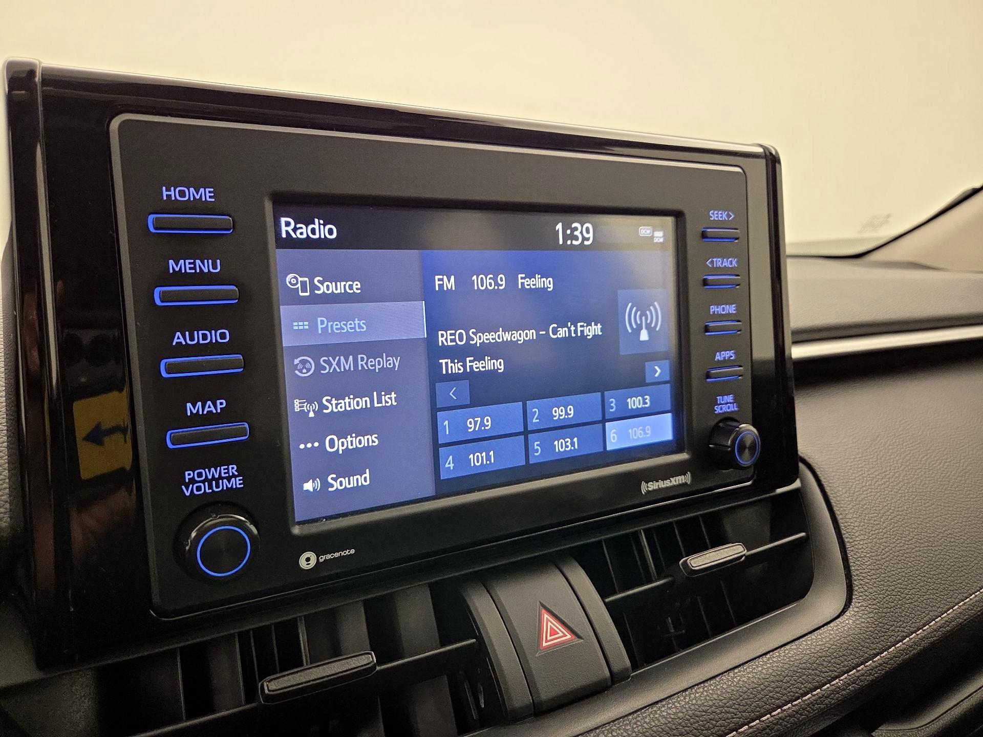 Thumbnail: 2020 Toyota RAV4 - 15