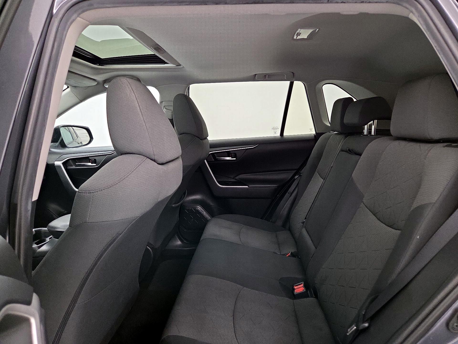 Thumbnail: 2020 Toyota RAV4 - 20