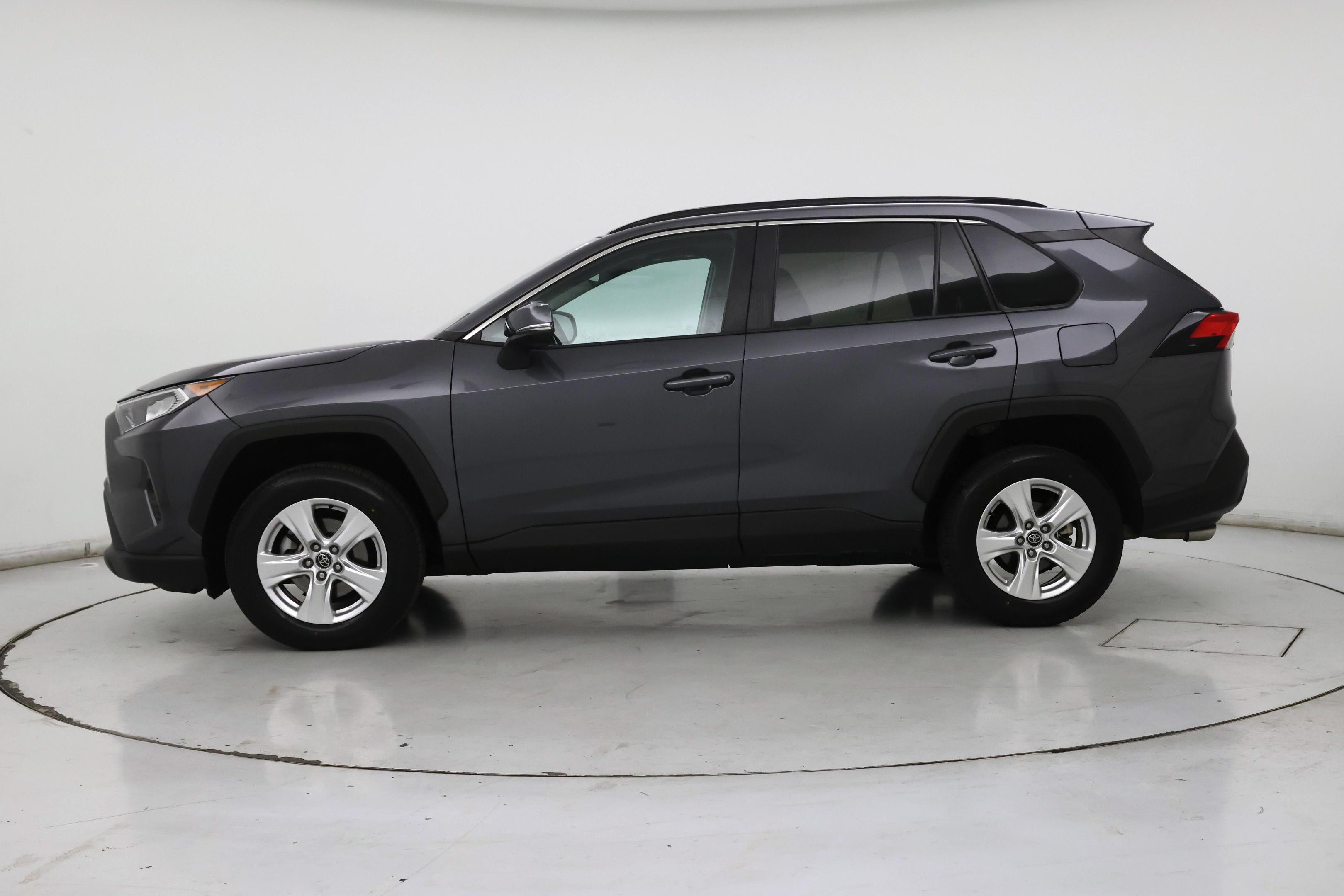 Thumbnail: 2020 Toyota RAV4 - 3