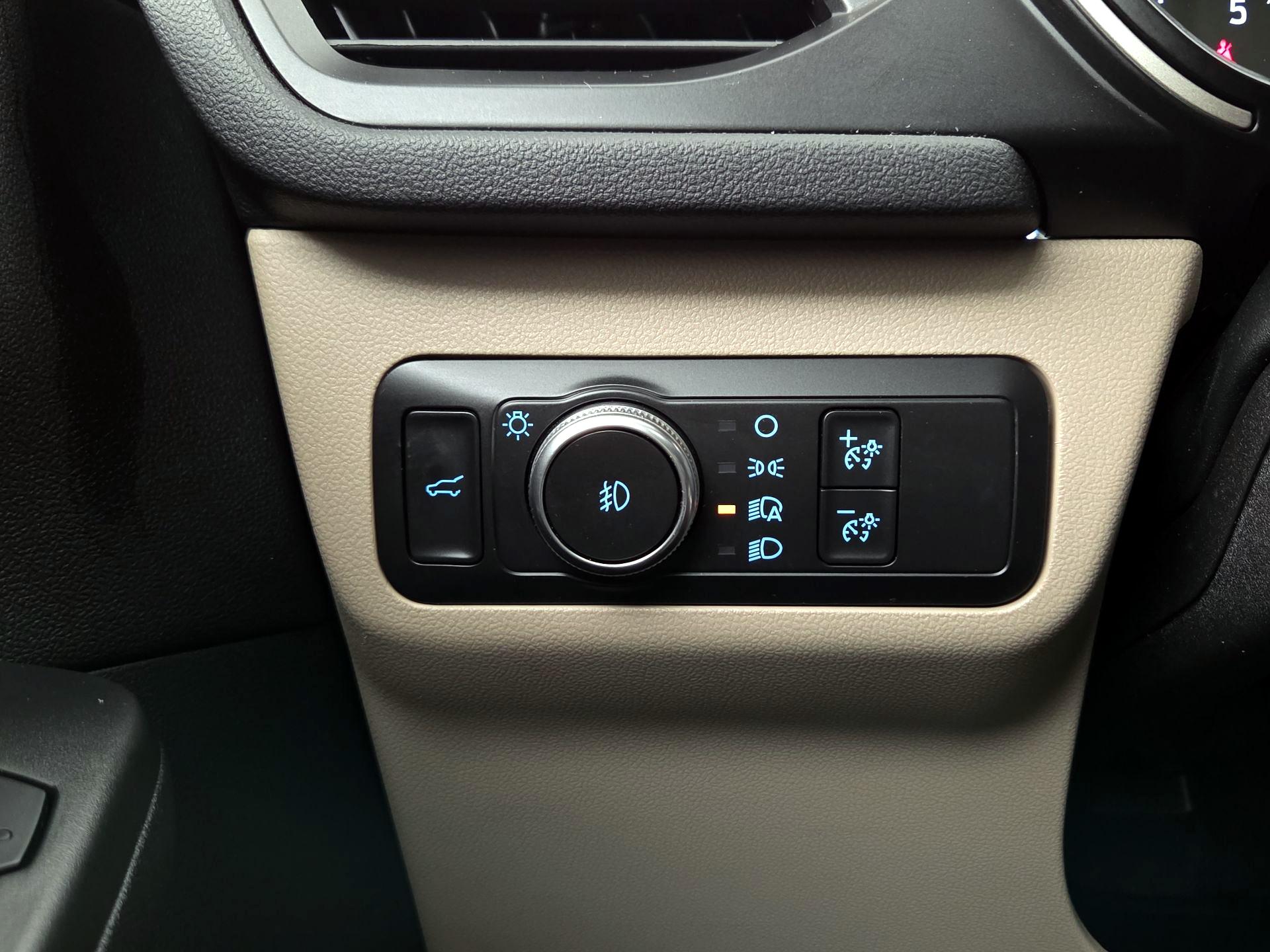 Thumbnail: 2020 Ford Escape - 13