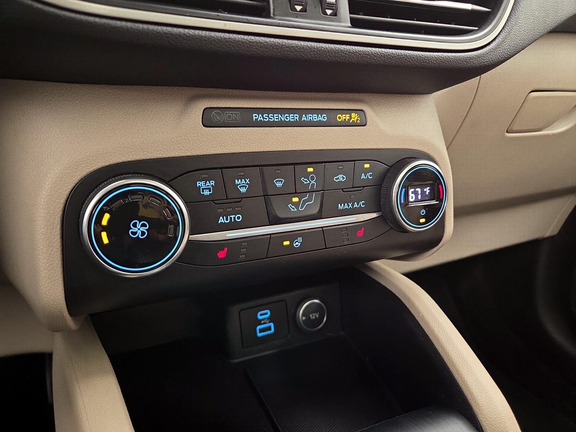 Thumbnail: 2020 Ford Escape - 17