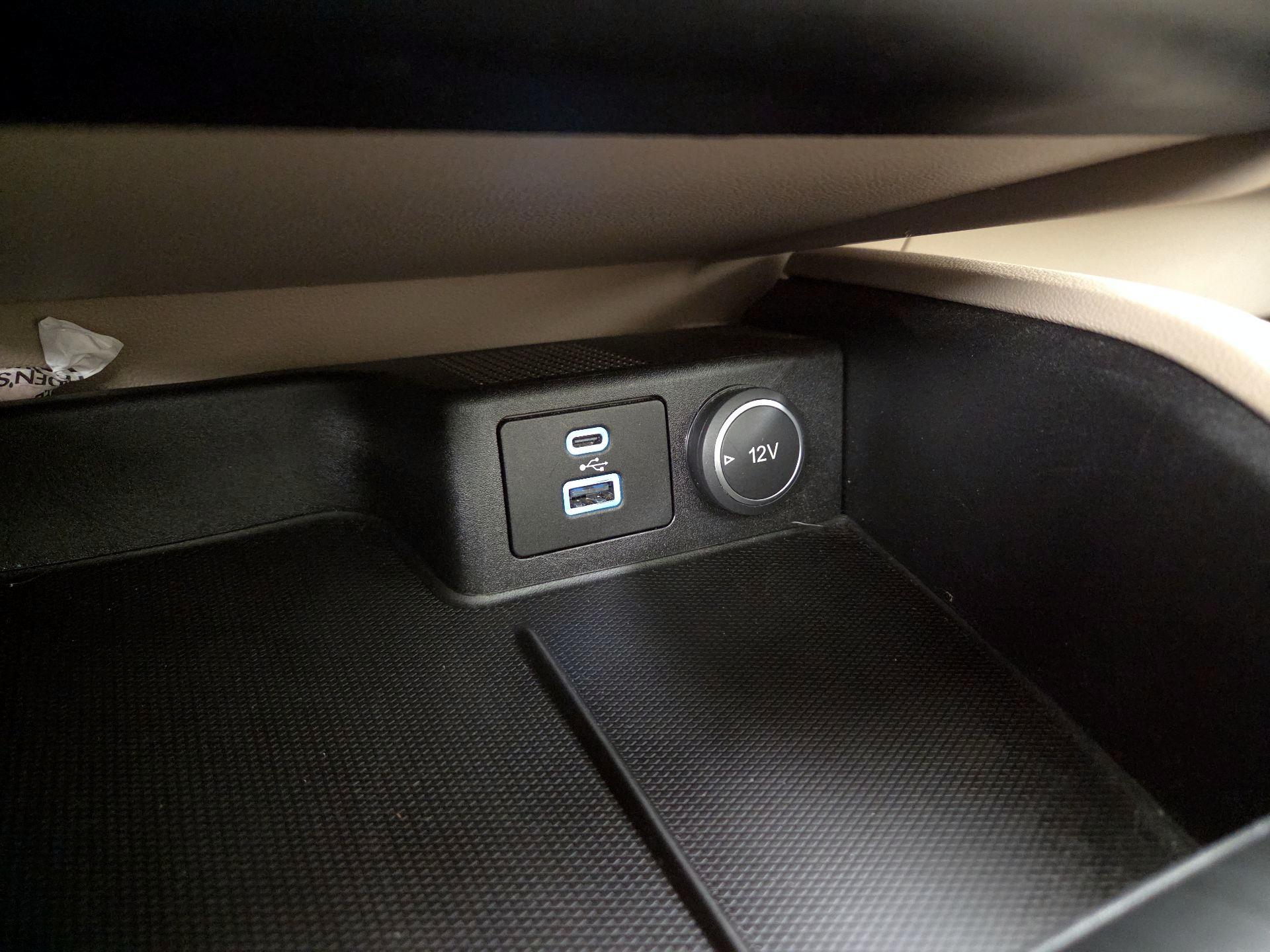 Thumbnail: 2020 Ford Escape - 19