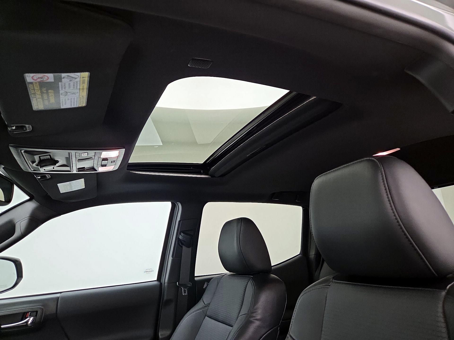 Thumbnail: 2023 Toyota Tacoma - 20