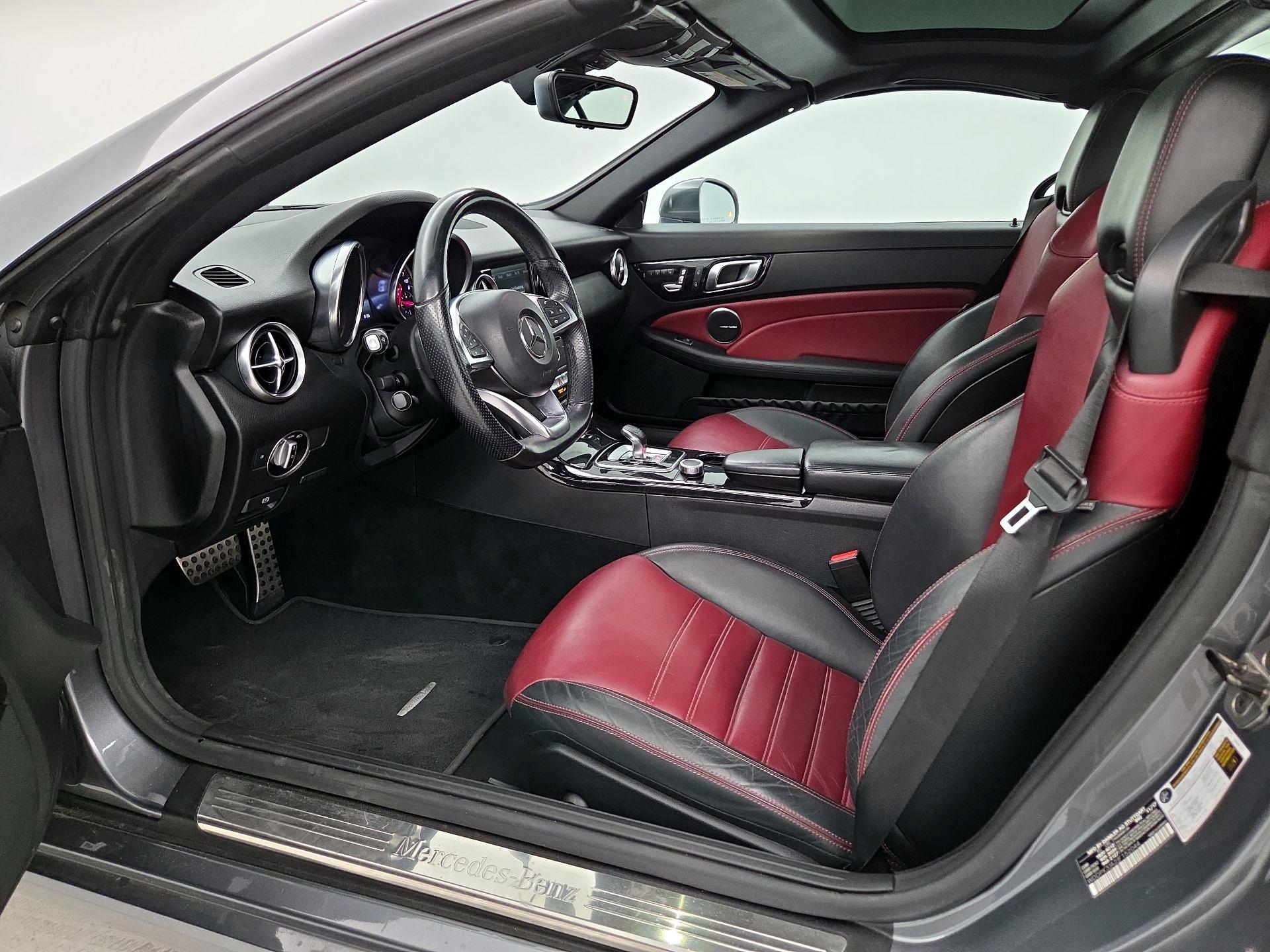 Thumbnail: 2018 Mercedes-Benz SLC - 11