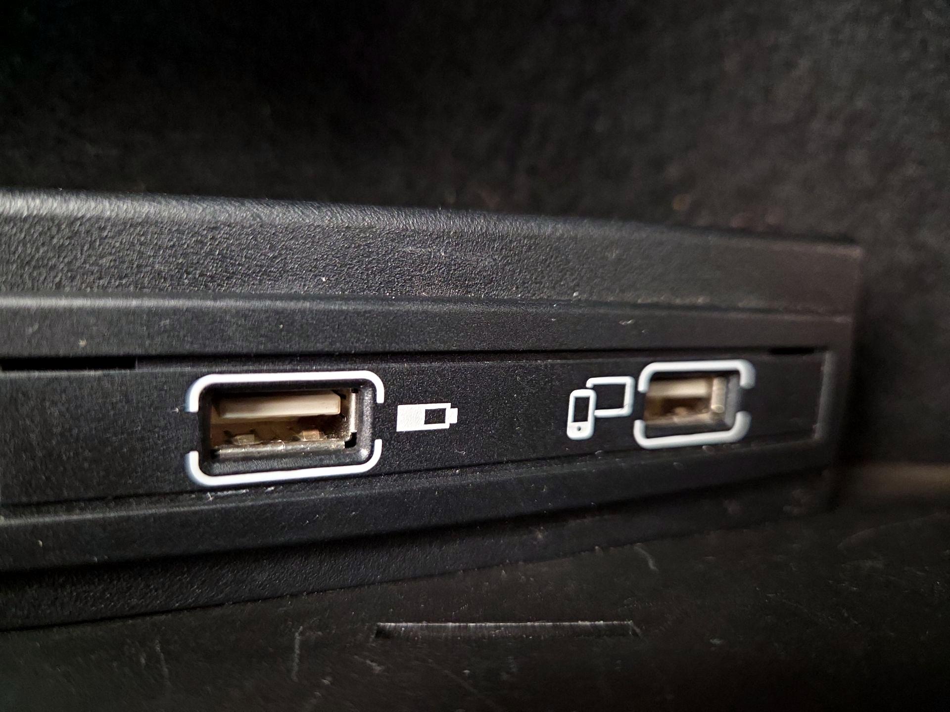 Thumbnail: 2018 Mercedes-Benz SLC - 18