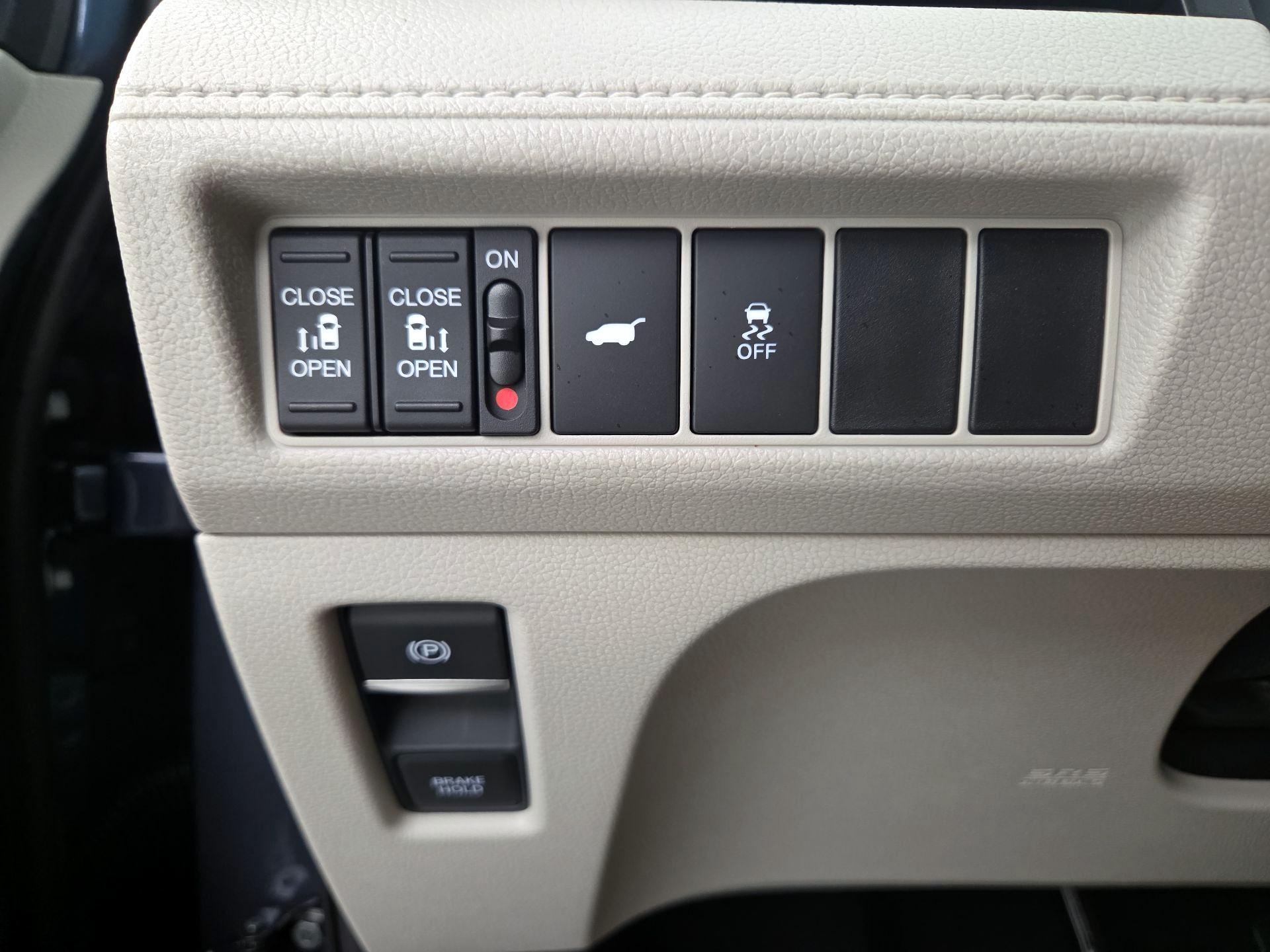 Thumbnail: 2026 Honda Odyssey - 13