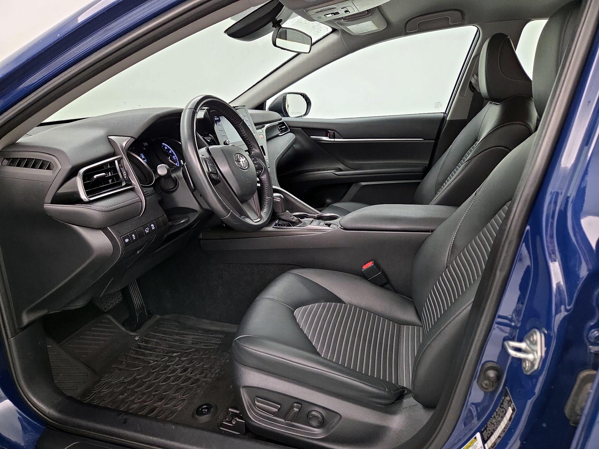 Thumbnail: 2023 Toyota Camry - 11