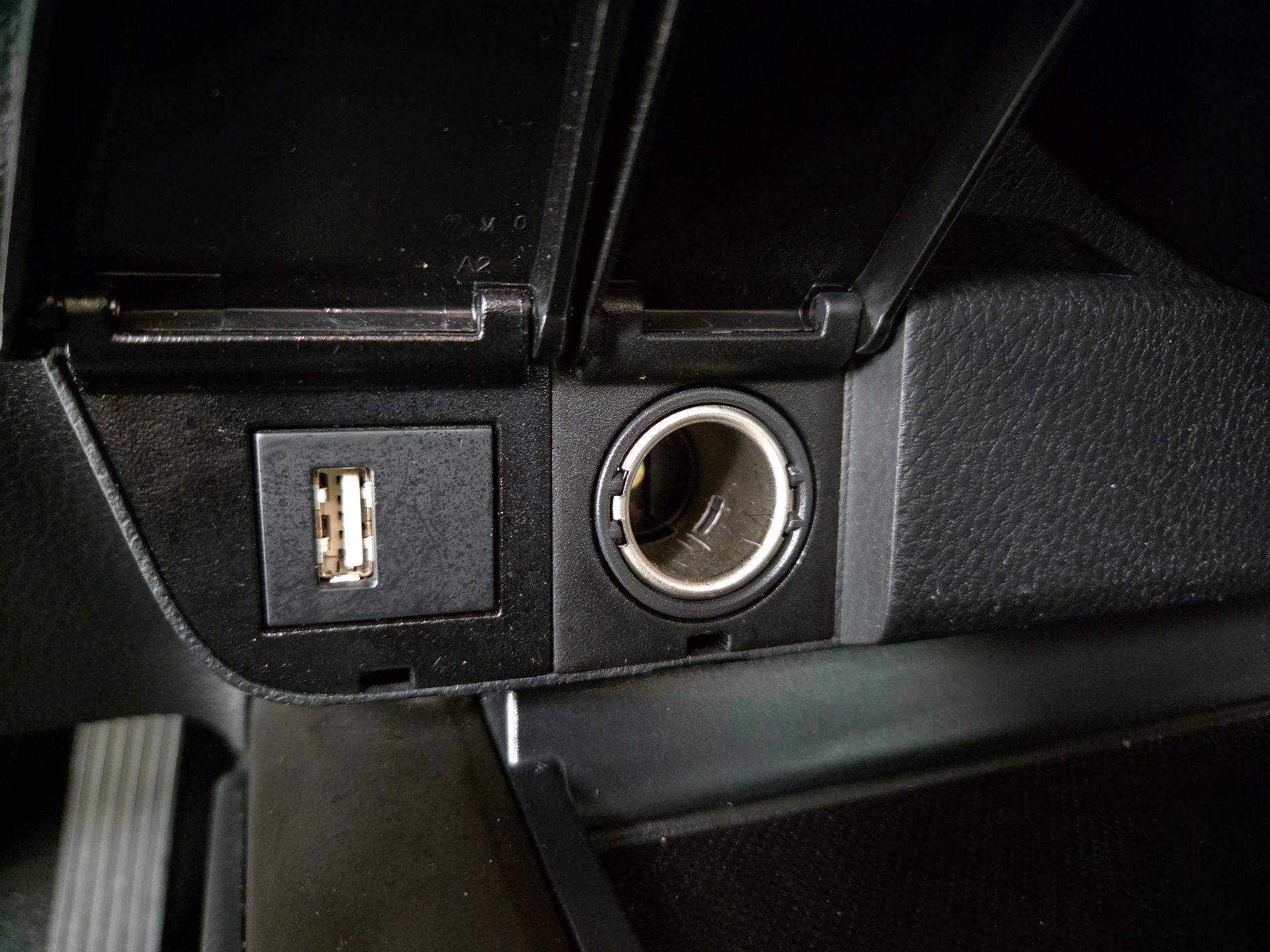 Thumbnail: 2023 Toyota Camry - 18