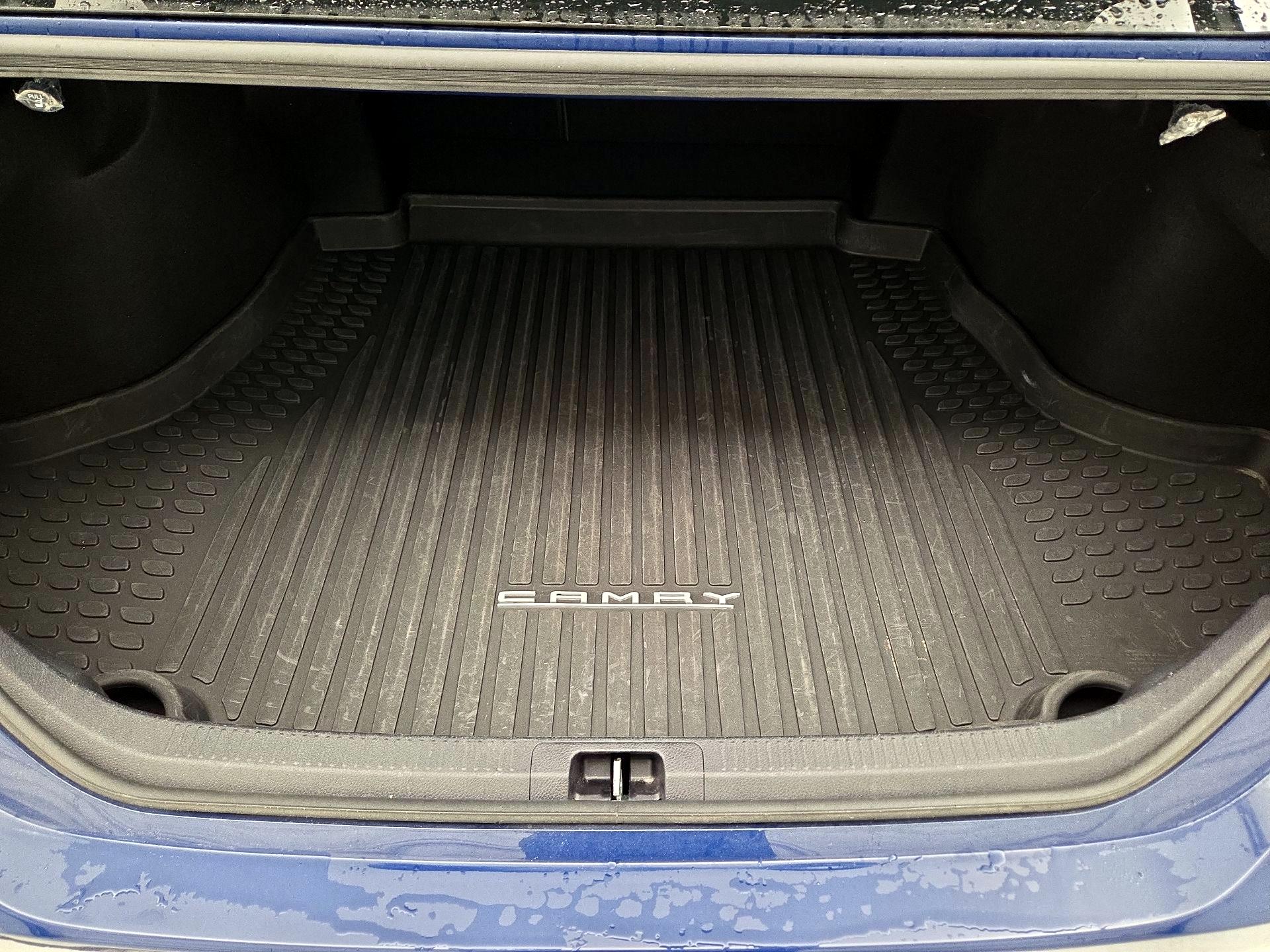 Thumbnail: 2023 Toyota Camry - 20