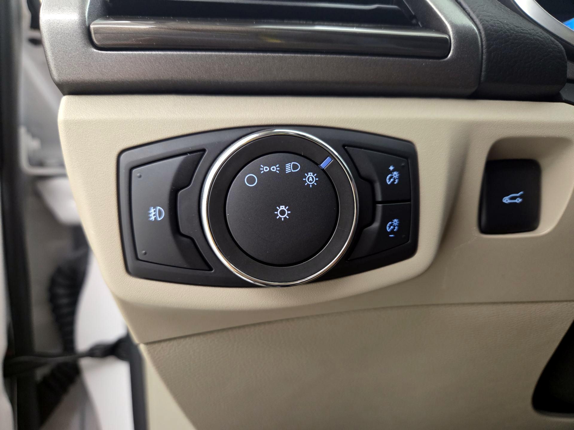 Thumbnail: 2017 Ford Fusion - 13