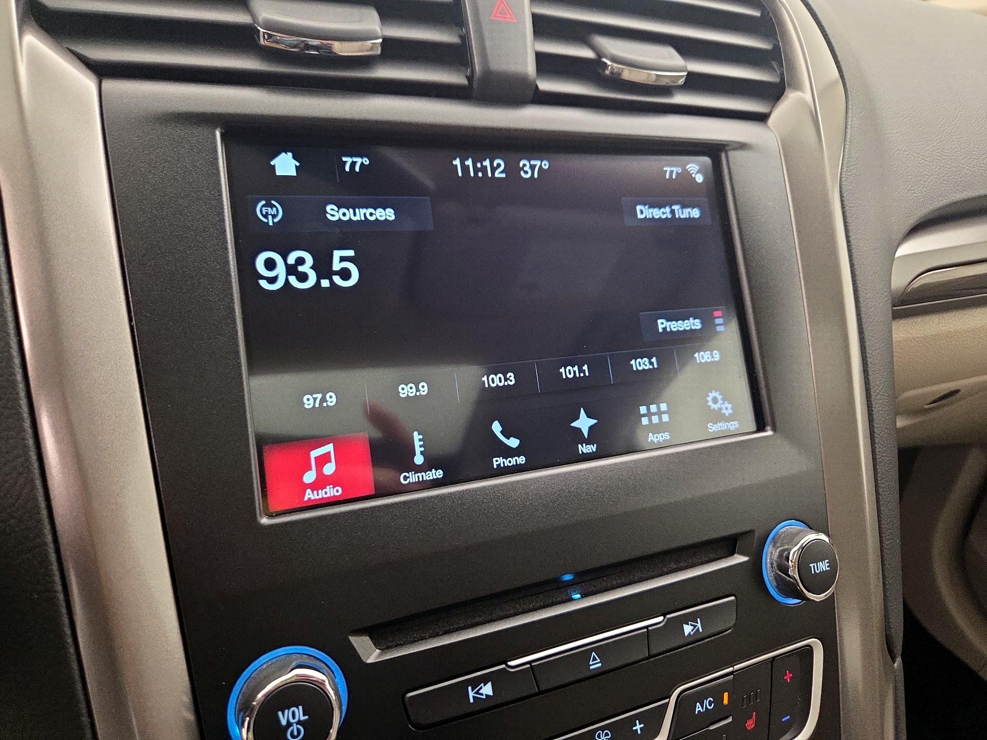 Thumbnail: 2017 Ford Fusion - 16