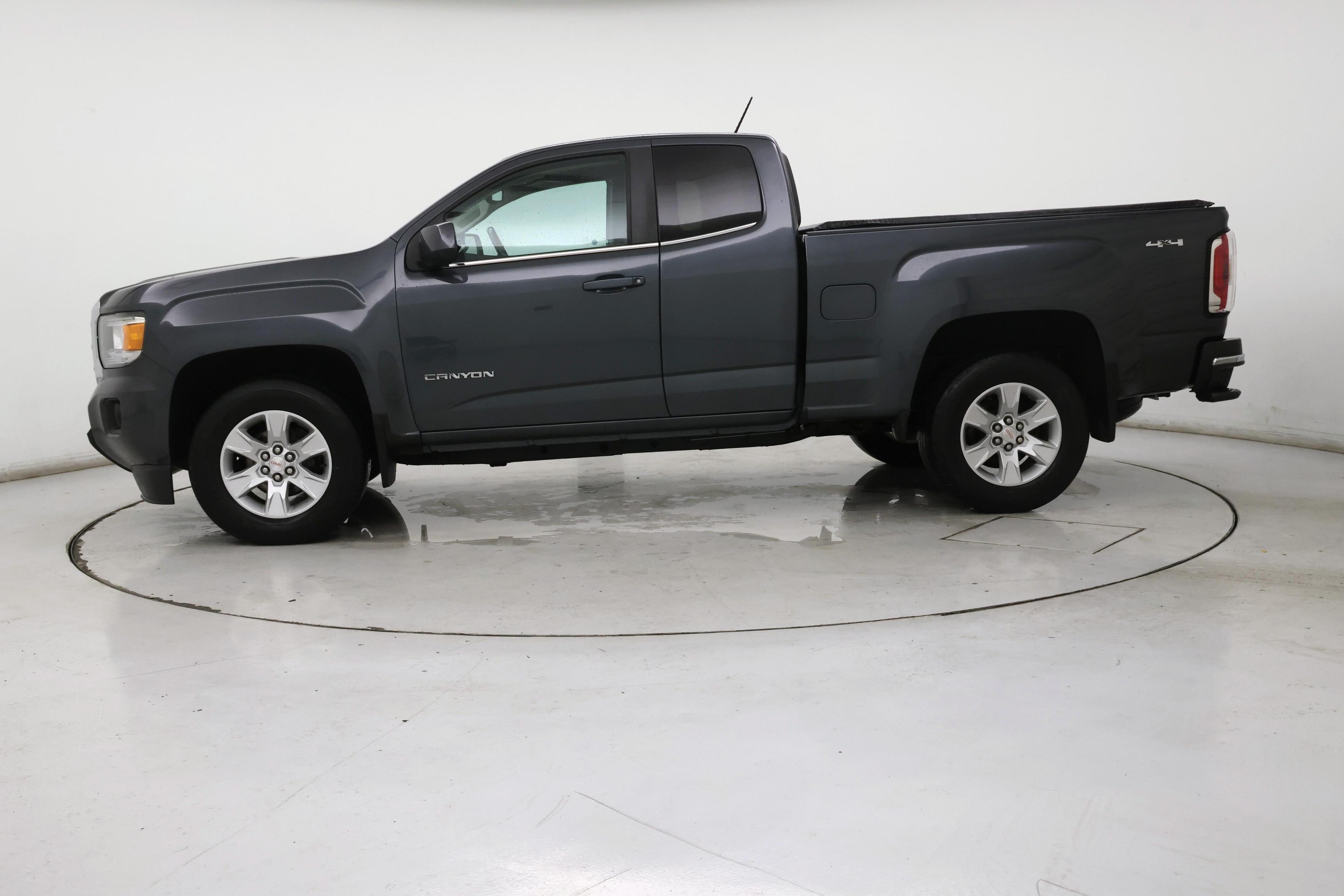 Thumbnail: 2016 GMC Canyon - 3