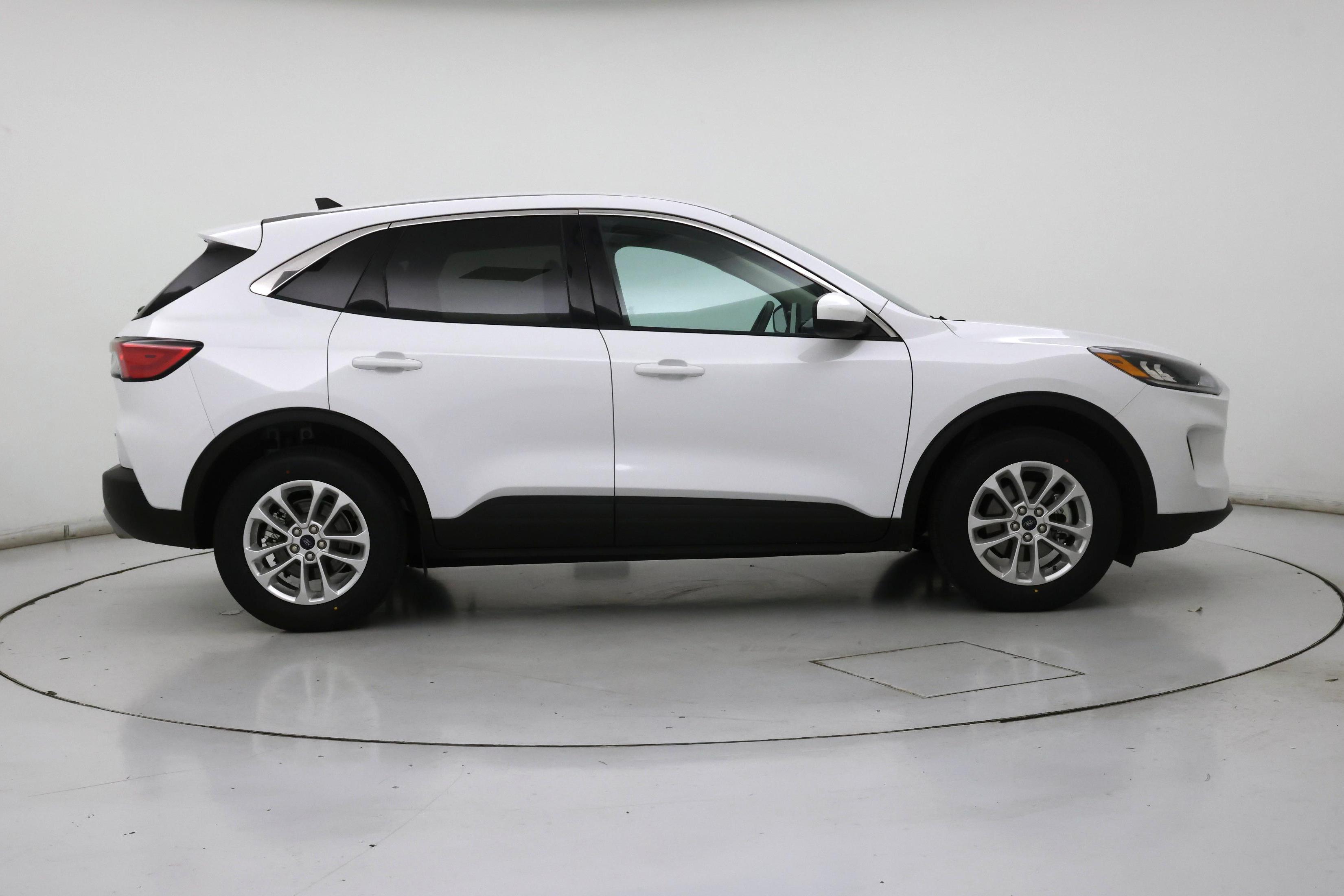 Thumbnail: 2020 Ford Escape - 7