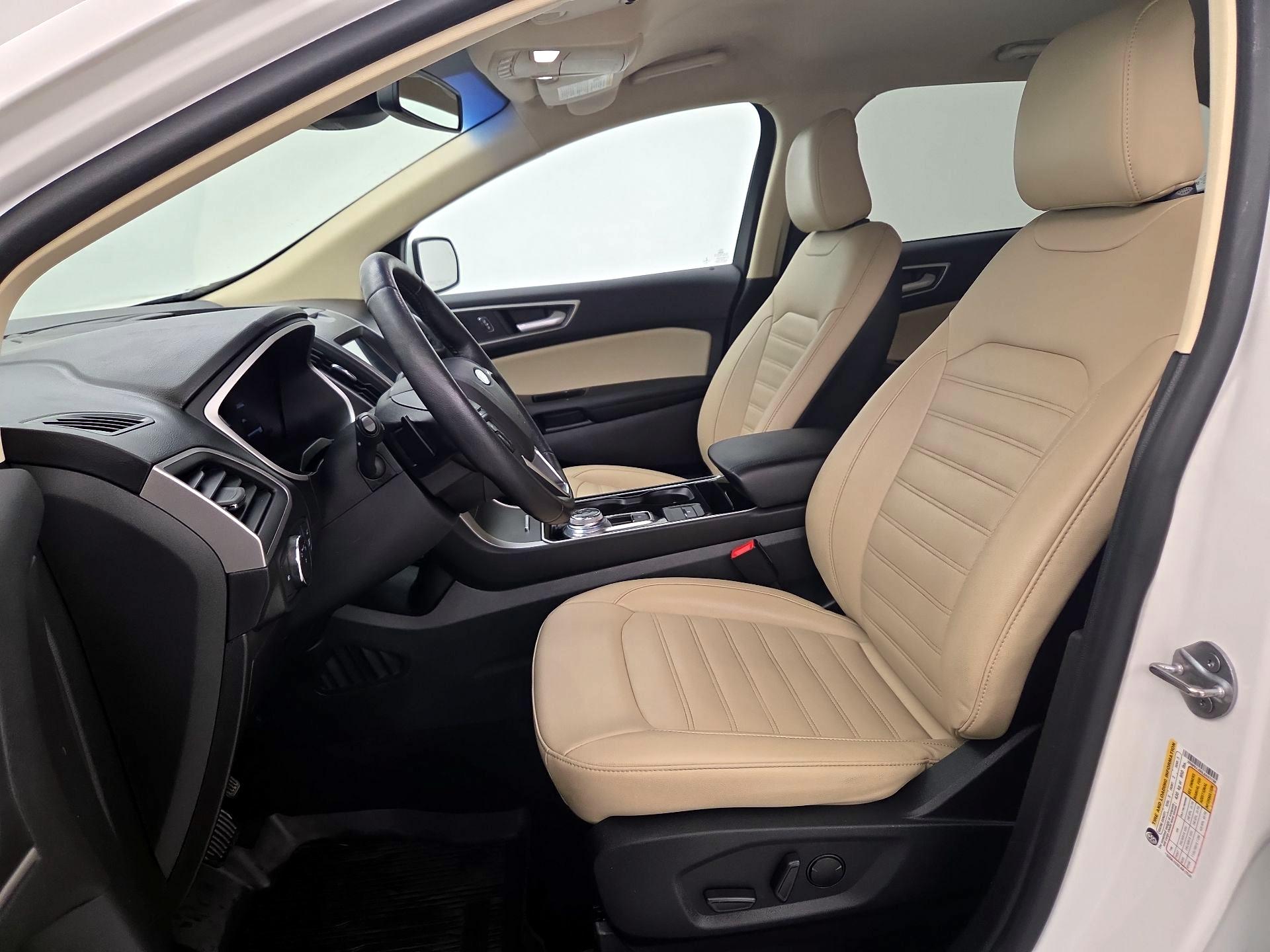 Thumbnail: 2020 Ford Edge - 11