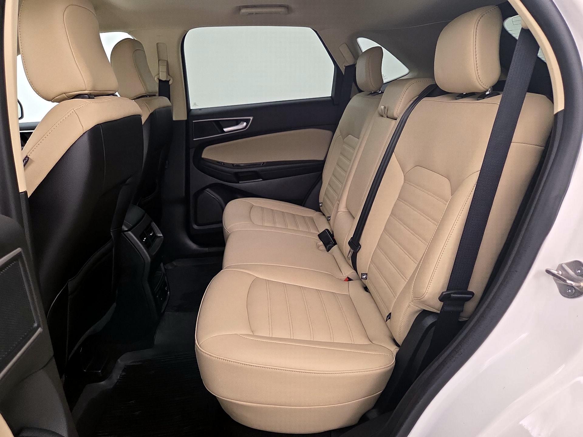 Thumbnail: 2020 Ford Edge - 20