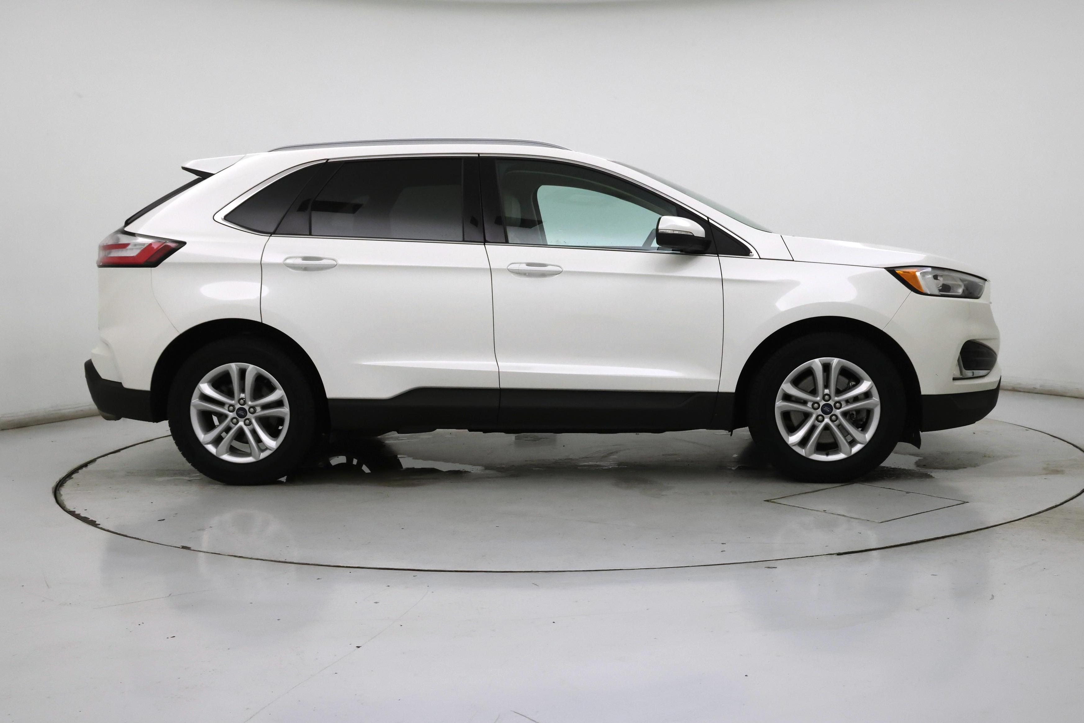 Thumbnail: 2020 Ford Edge - 7