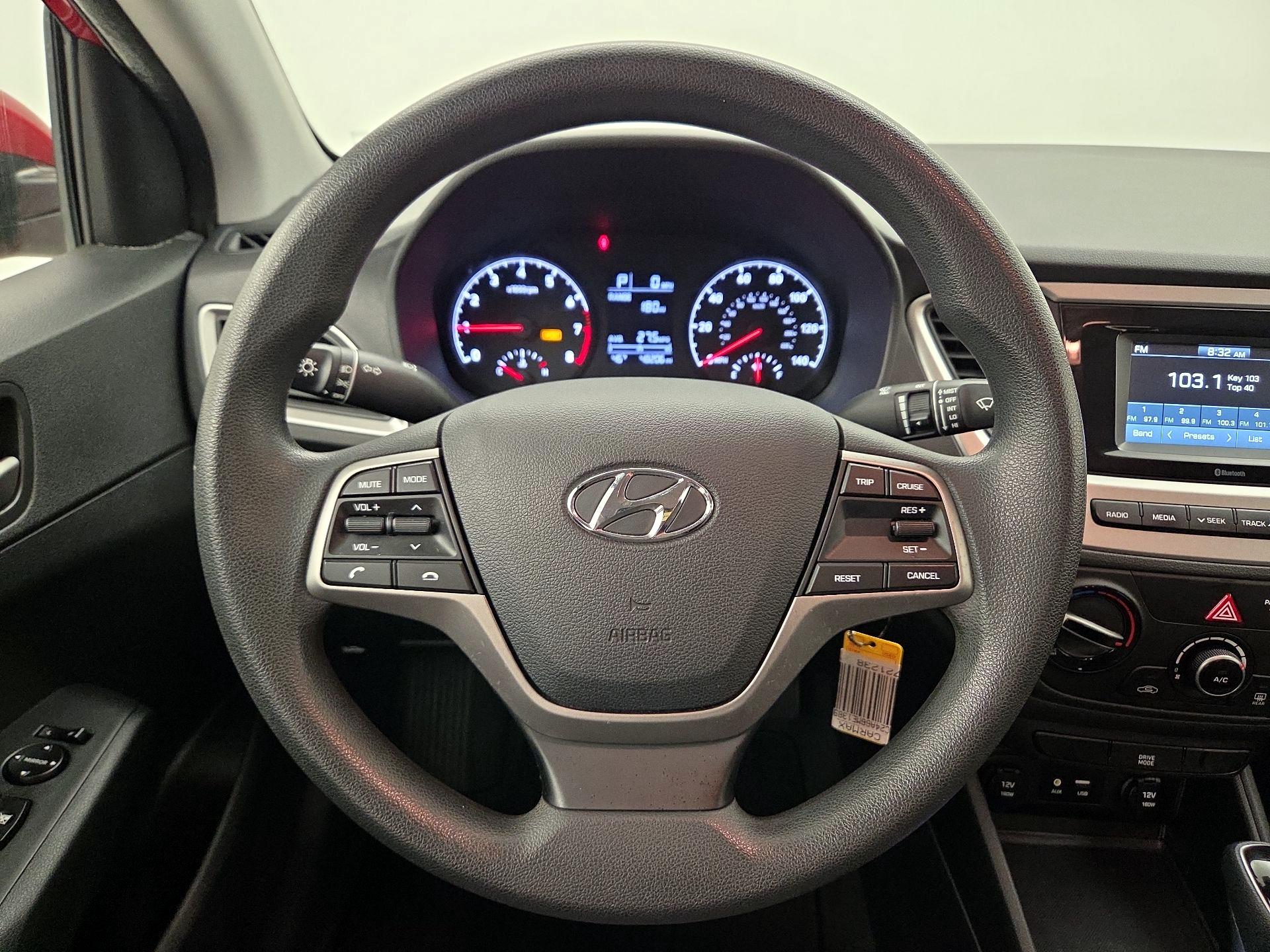 Thumbnail: 2021 Hyundai Accent - 10