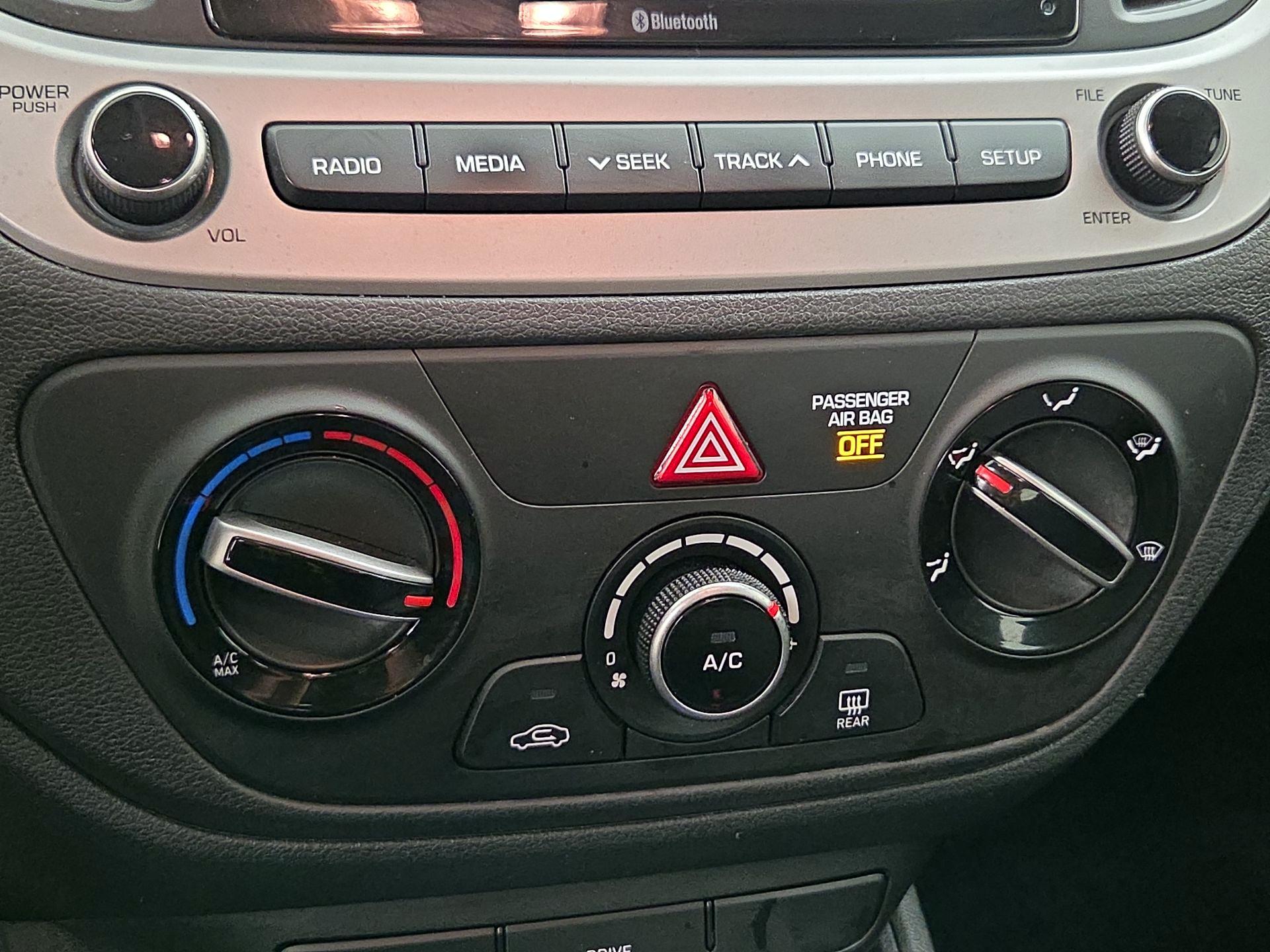 Thumbnail: 2021 Hyundai Accent - 16