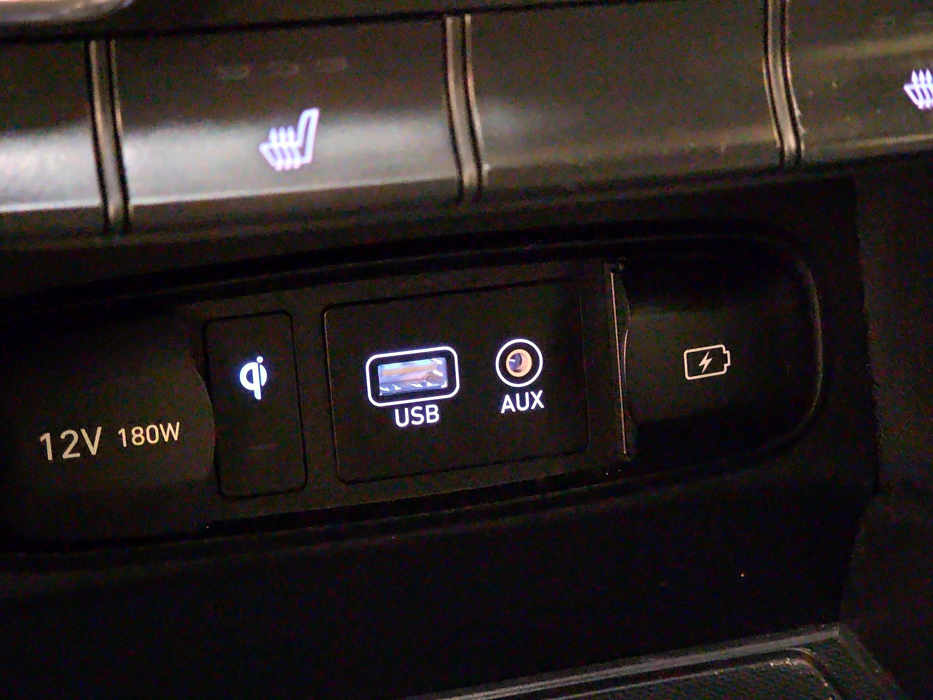 Thumbnail: 2020 Hyundai Santa Fe - 18