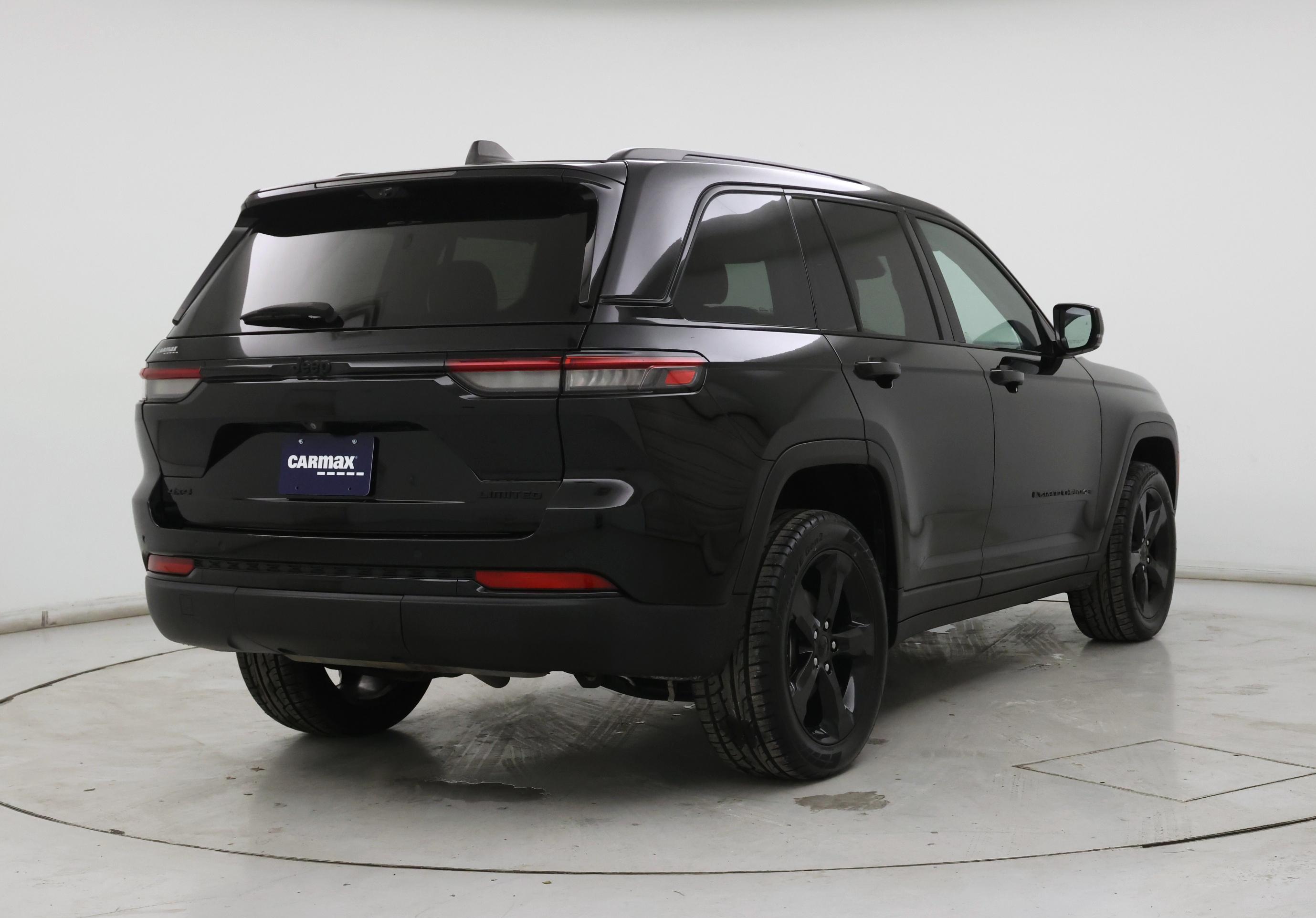 Thumbnail: 2023 Jeep Grand Cherokee - 8