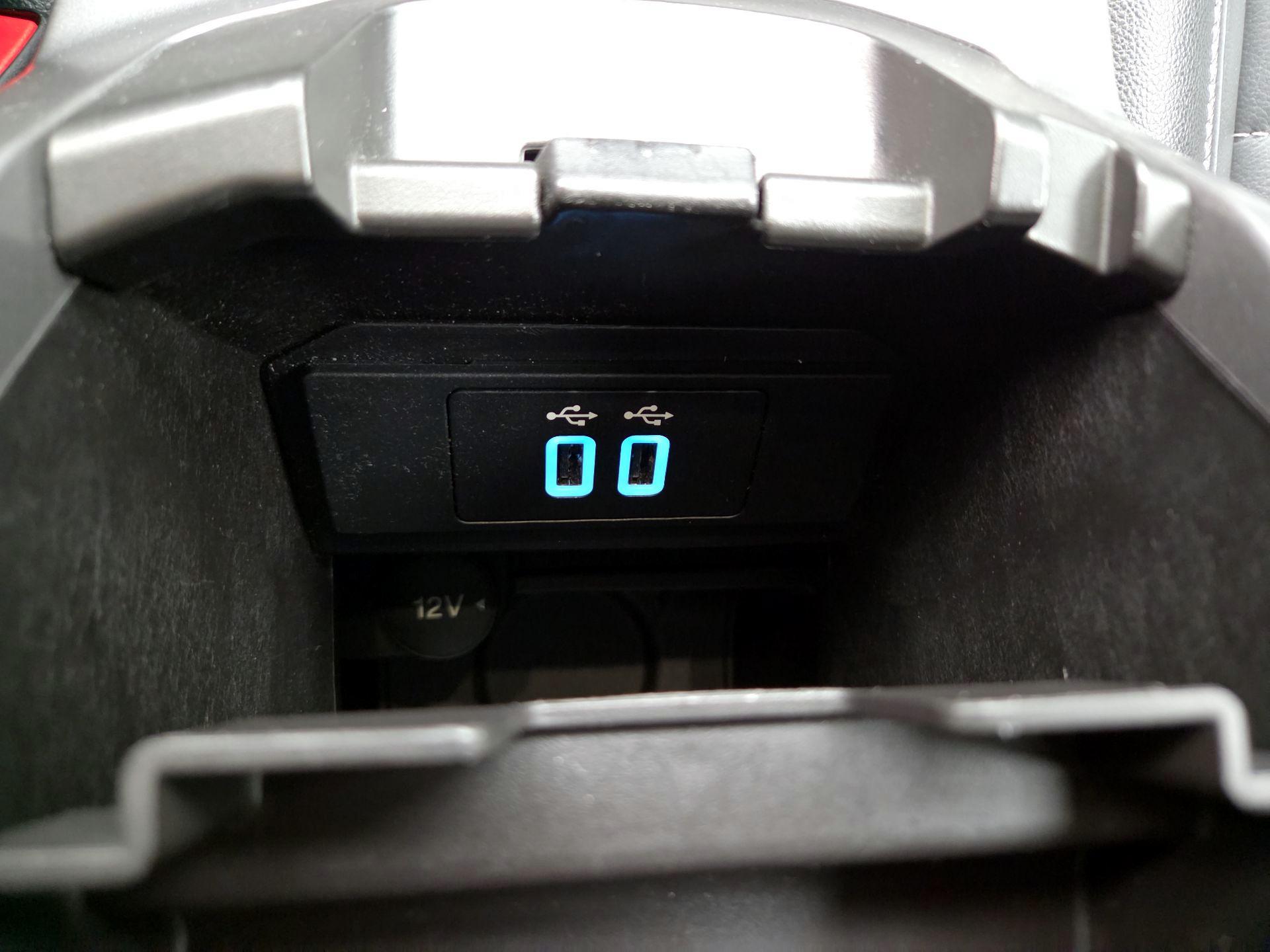 Thumbnail: 2016 Ford Escape - 18