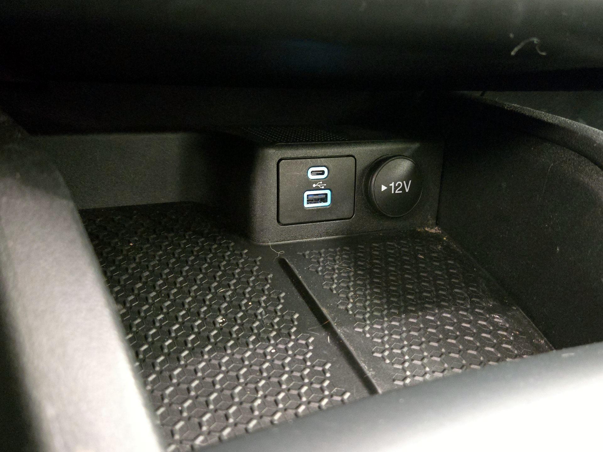 Thumbnail: 2021 Ford Bronco Sport - 18