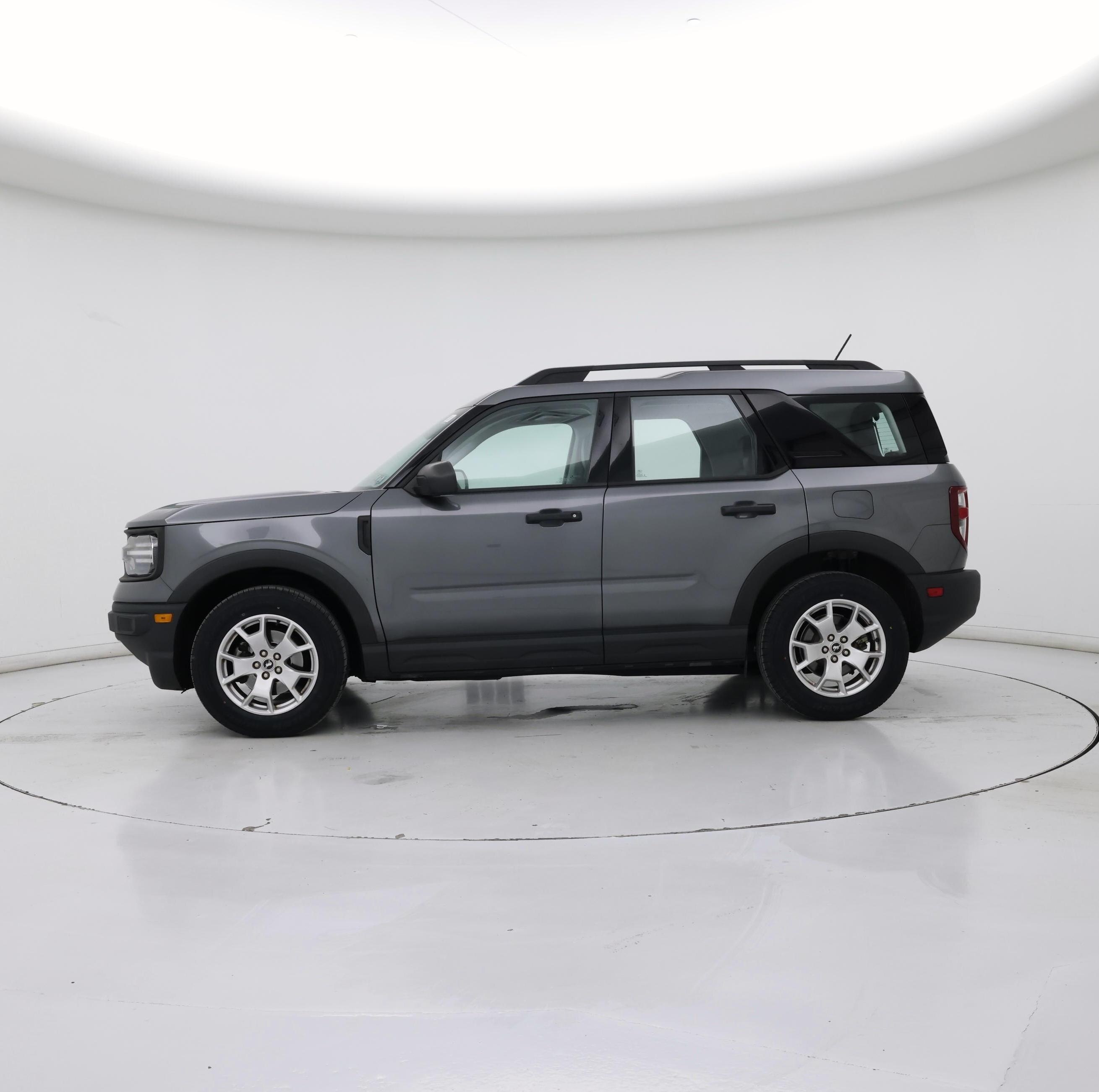 Thumbnail: 2021 Ford Bronco Sport - 3