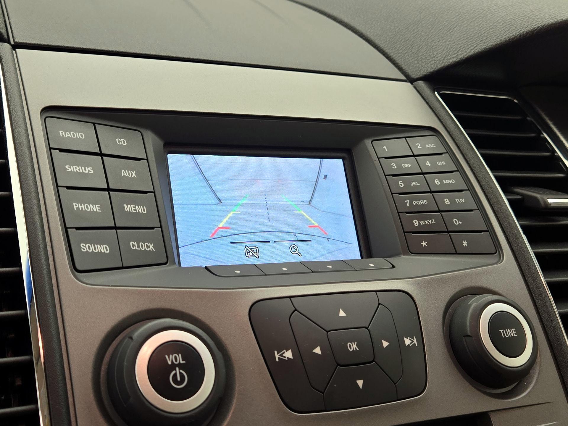 Thumbnail: 2016 Ford Taurus - 14